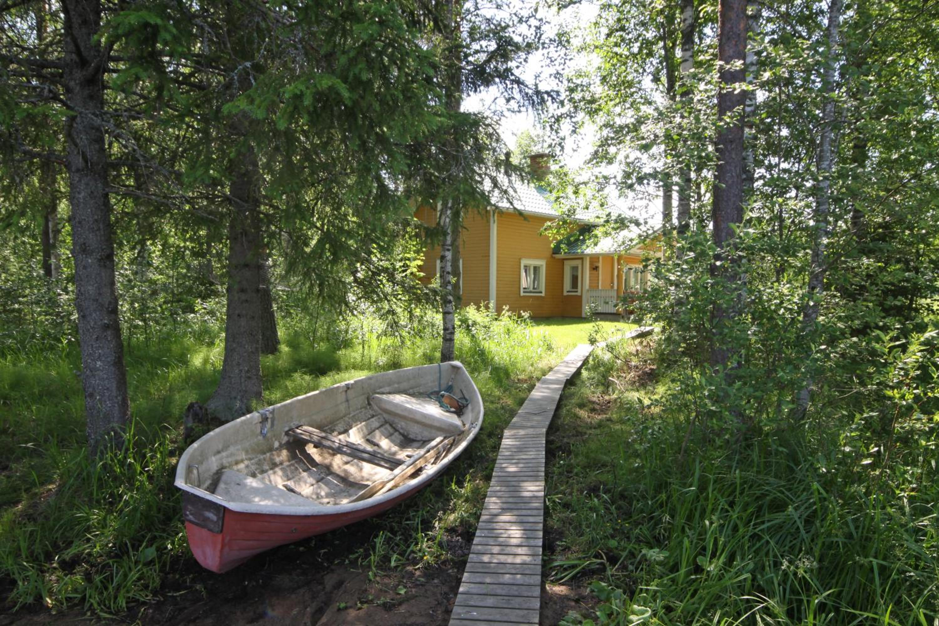 One-Bedroom Cottage with Lake View  - Photo 15