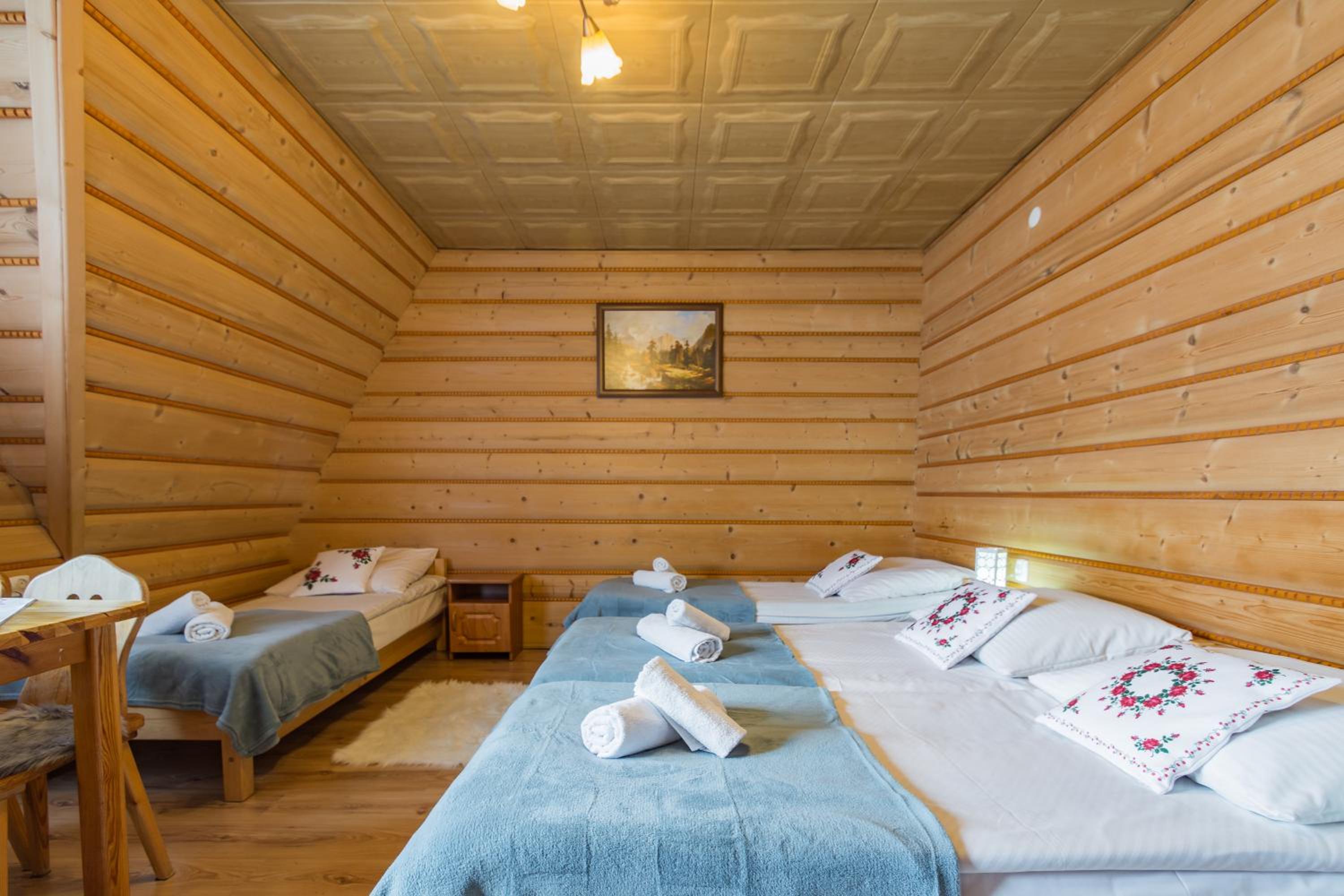Quadruple Room with Private External Bathroom - Photo 2
