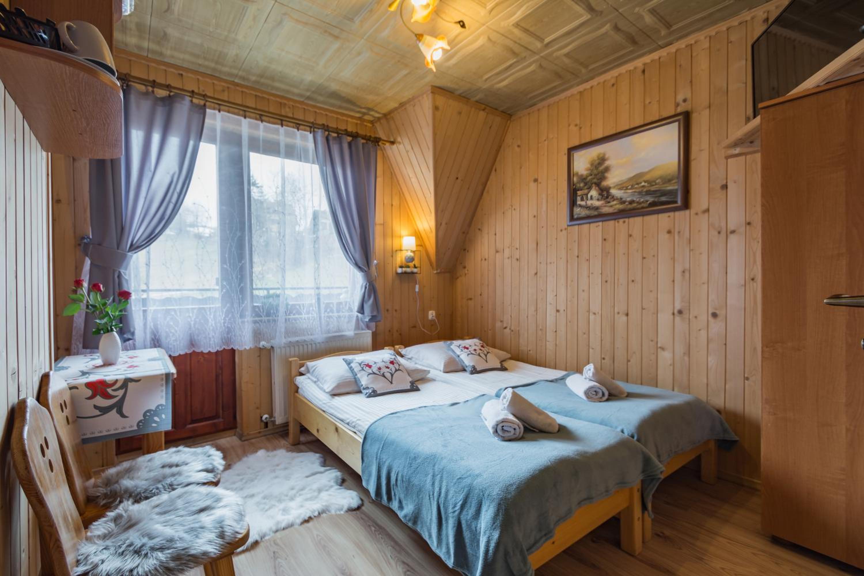 Twin Room with Mountain View - Photo 1