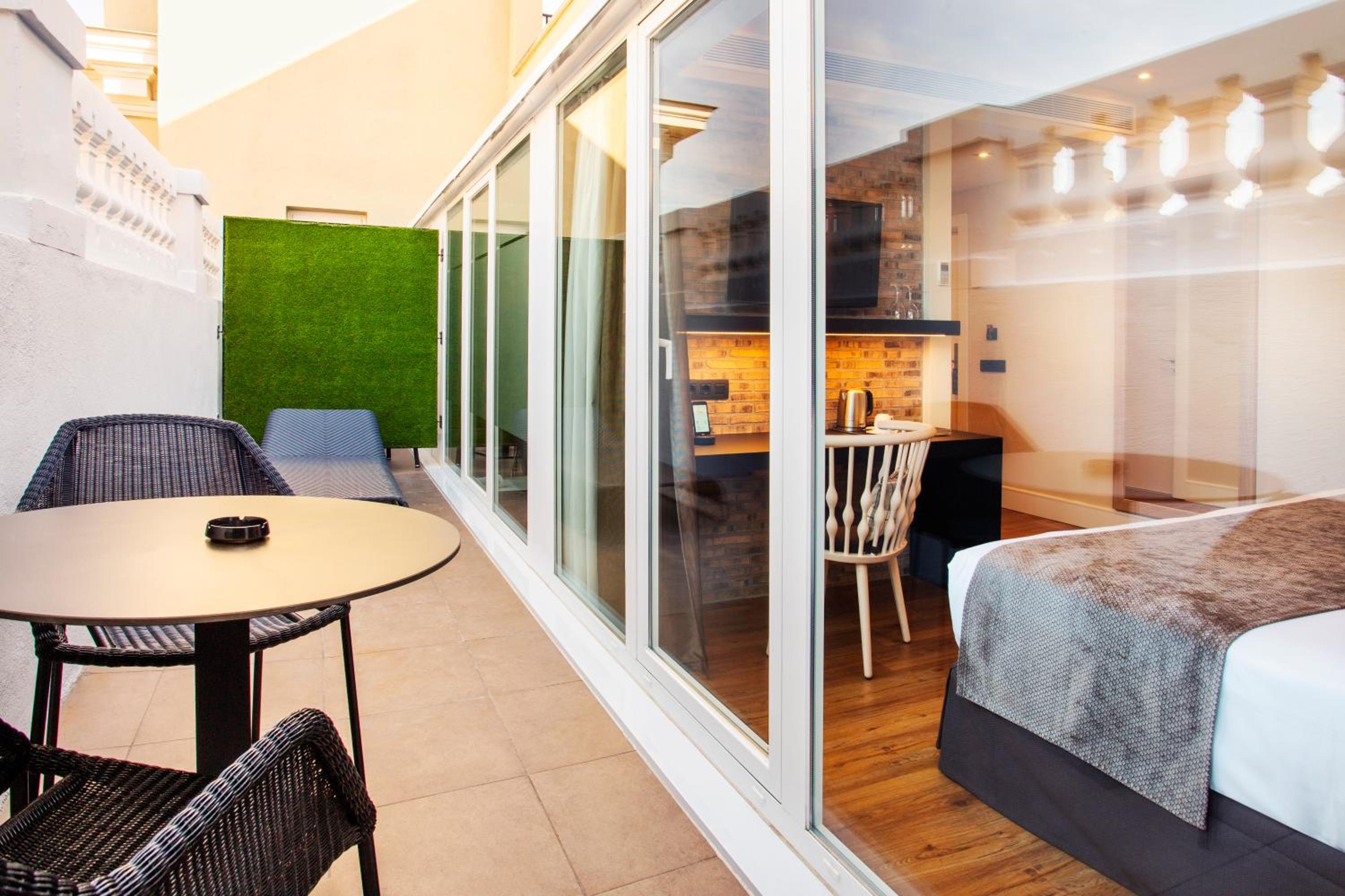 Superior Double Room with Terrace - Photo 6