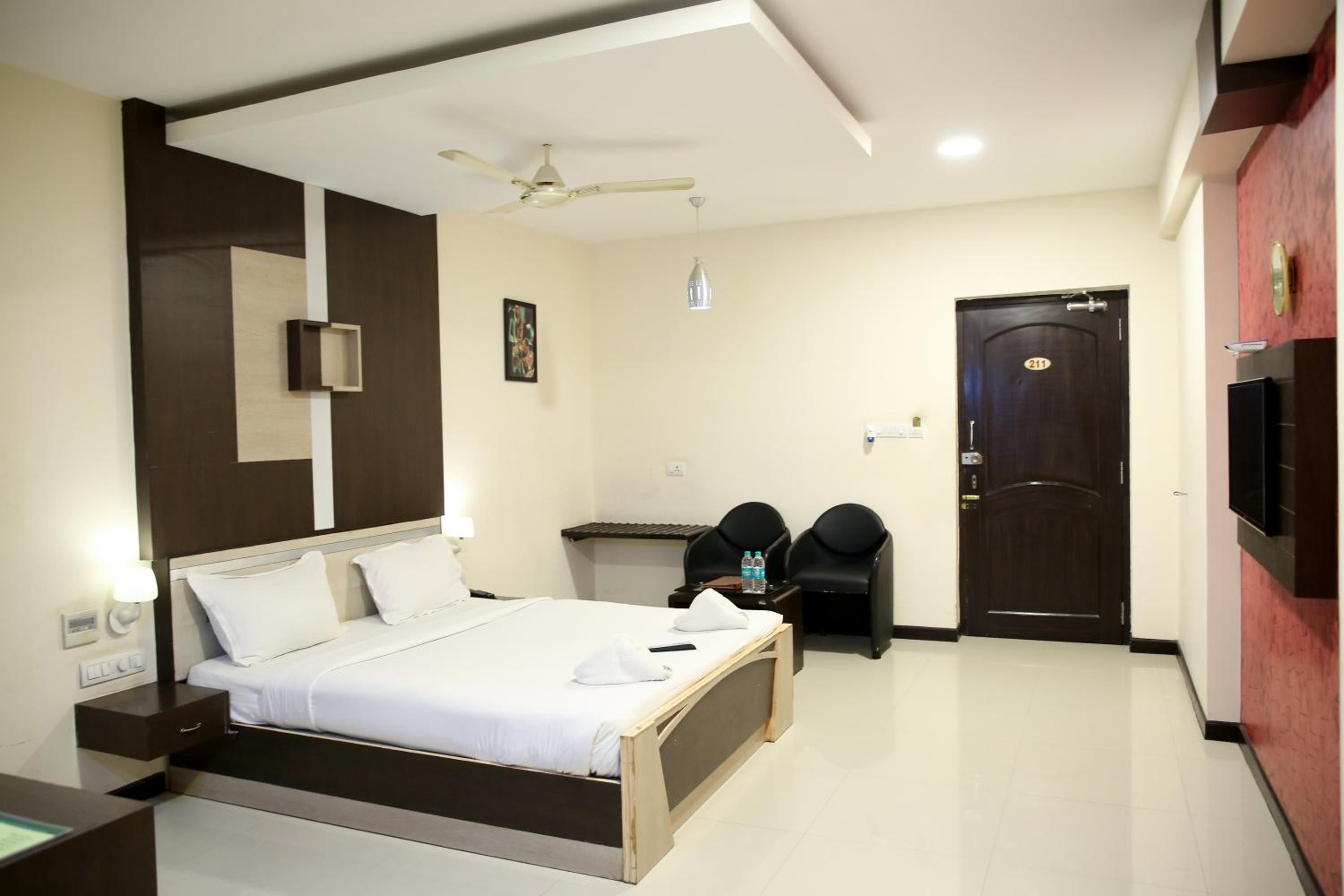 Deluxe Double Room - Photo 2