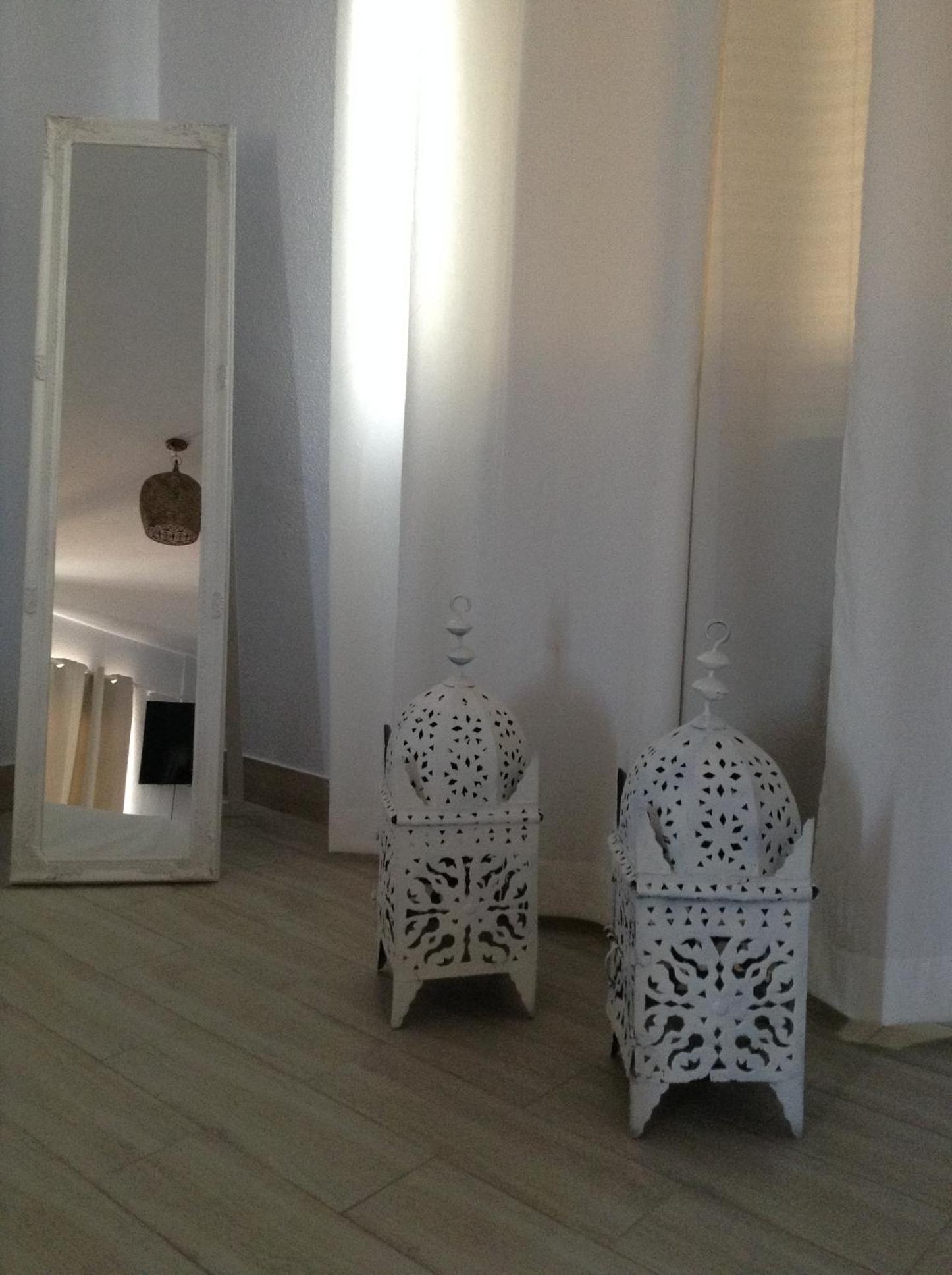 Deluxe Double Room (2 Adults + 1 Child) - Photo 6