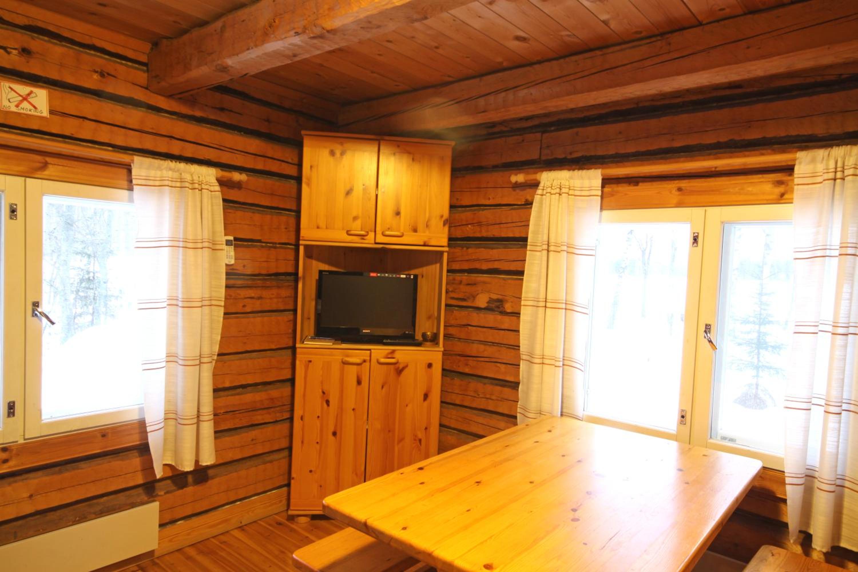 One-Bedroom Cottage with Lake View  - Photo 20