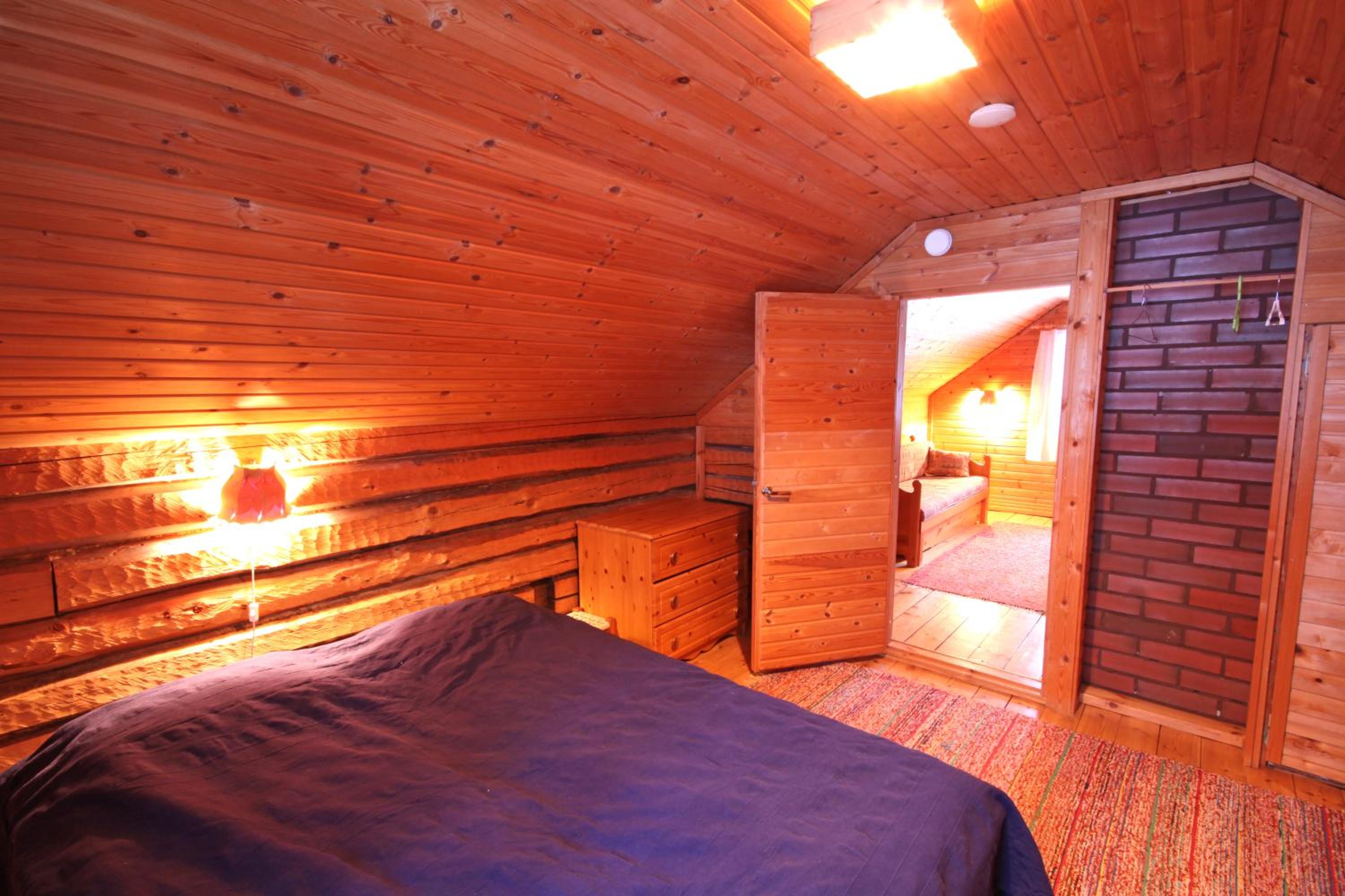 One-Bedroom Cottage with Lake View  - Photo 14