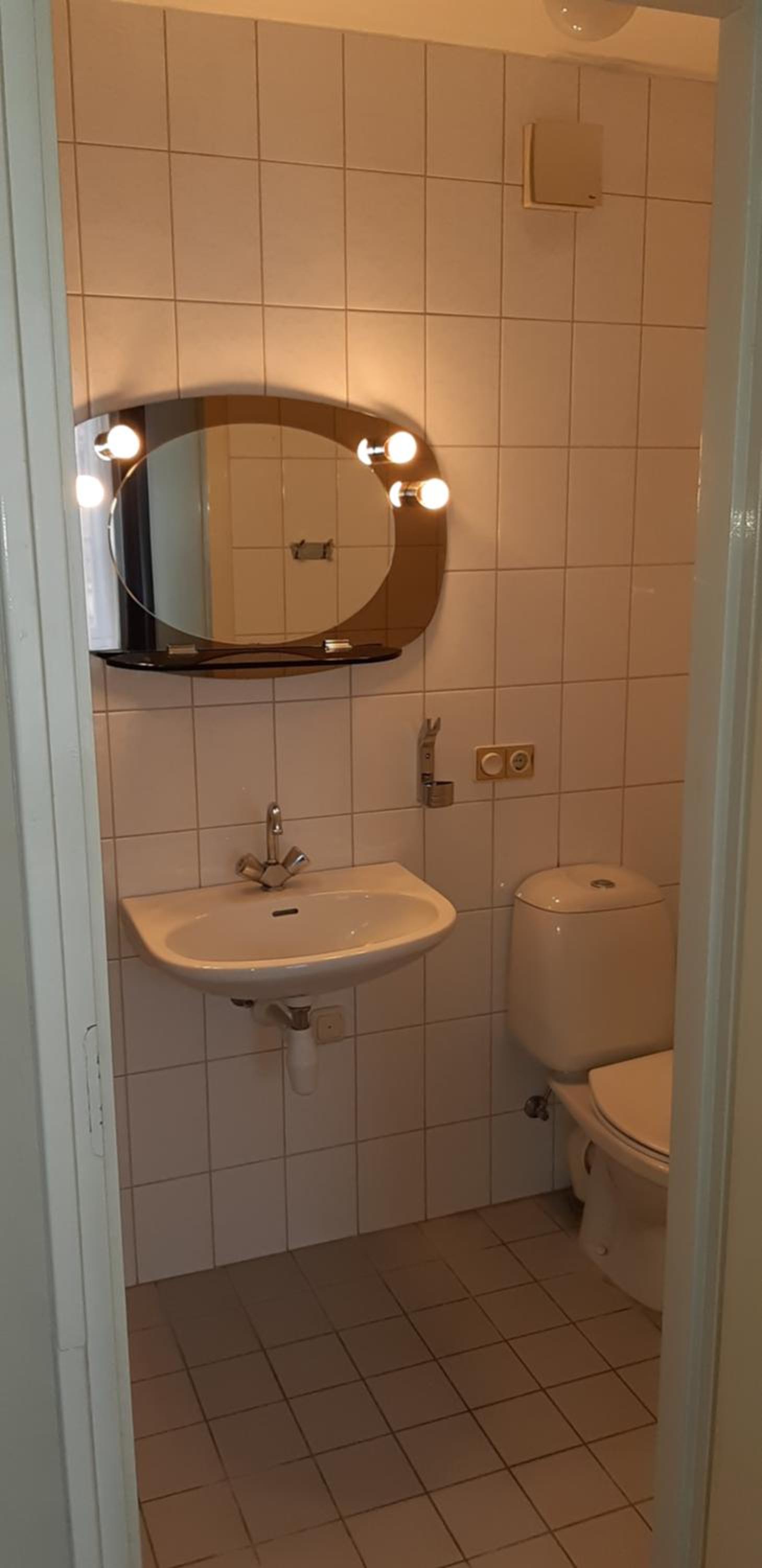 Budget Double Room with Shared Bathroom photo 2