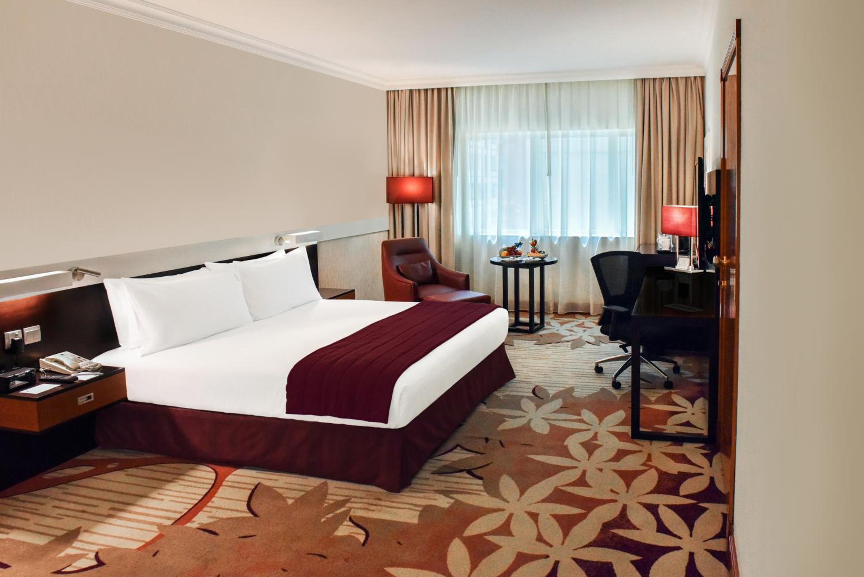 Executive Suite Room with 20% off F&B (2 Adults & 1 Child) photo 1