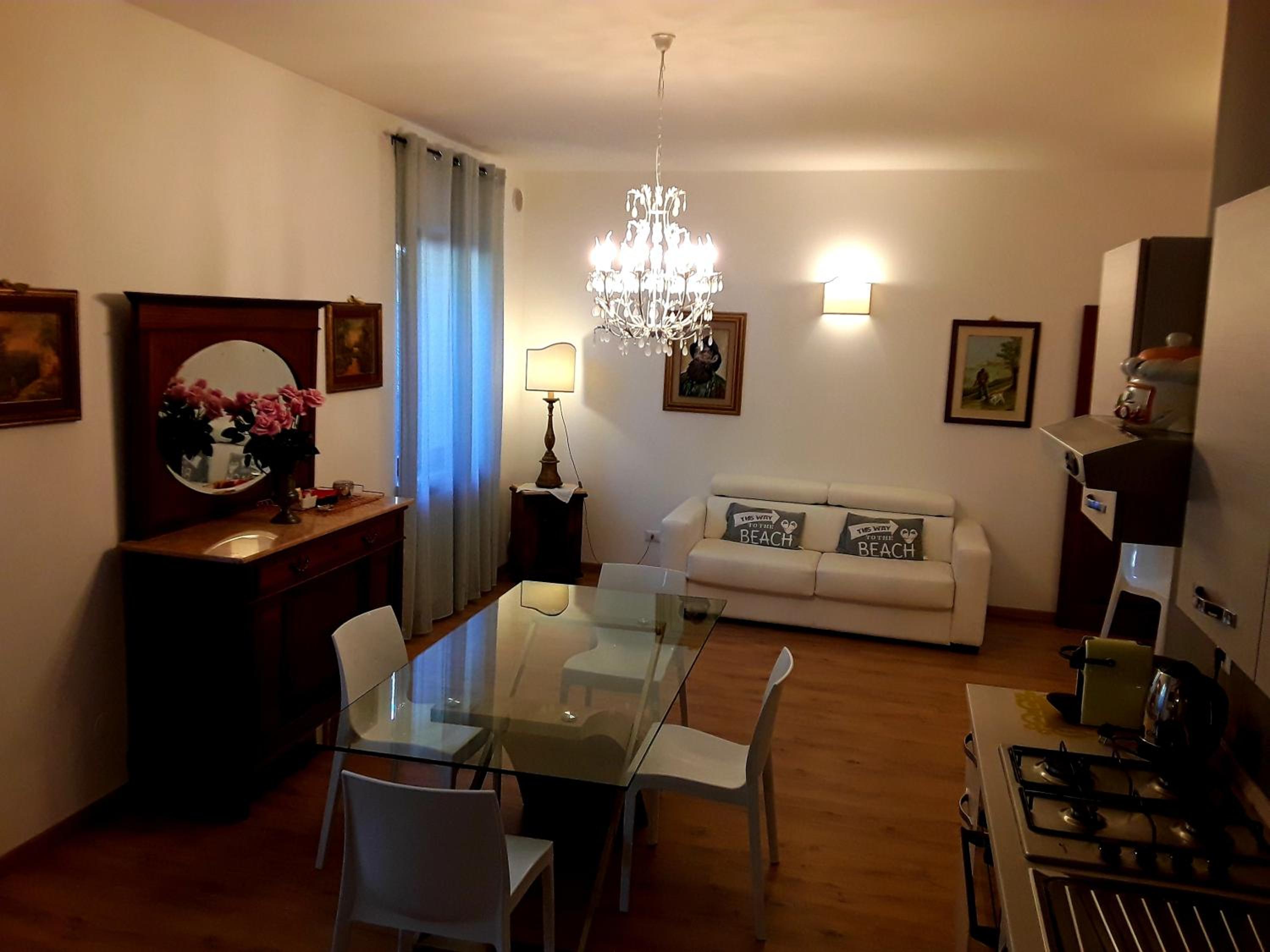 Two-Bedroom Apartment - Photo 8
