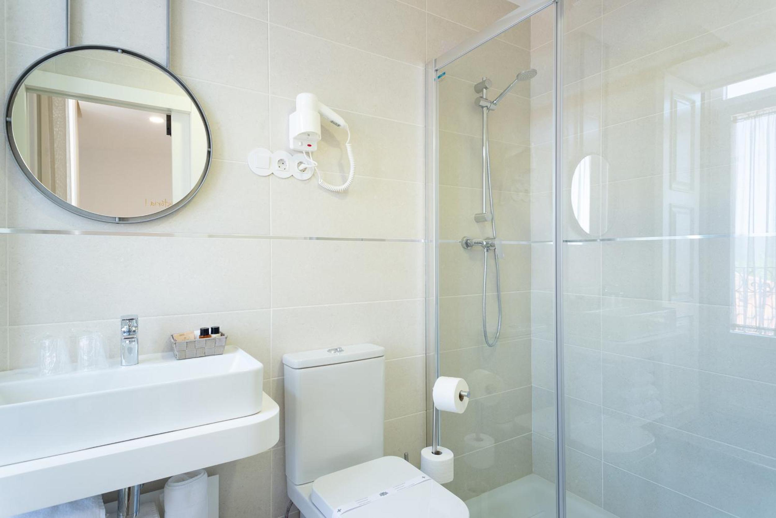 Deluxe Double Room - Photo 4