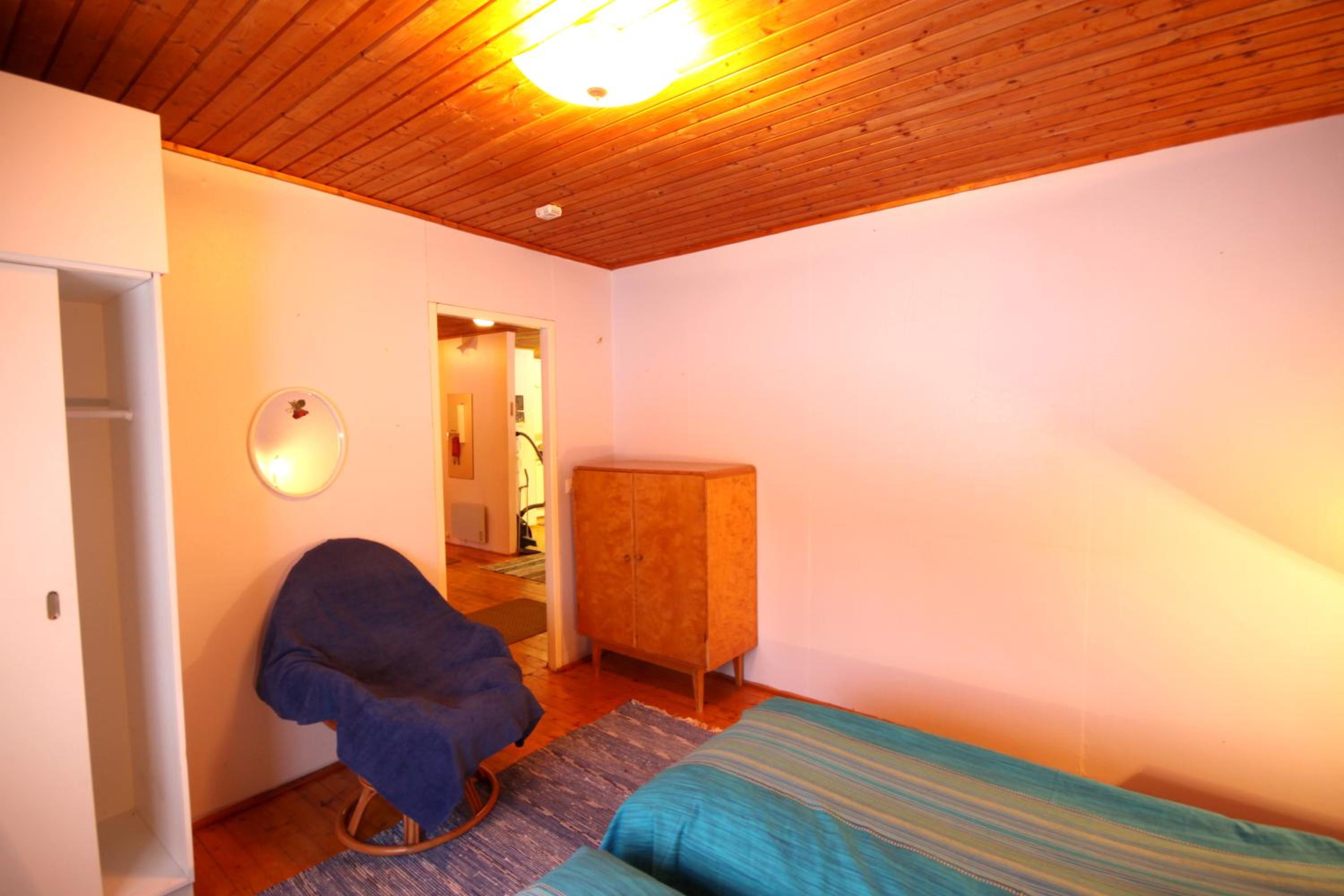 Two-Bedroom Cottage - Photo 19
