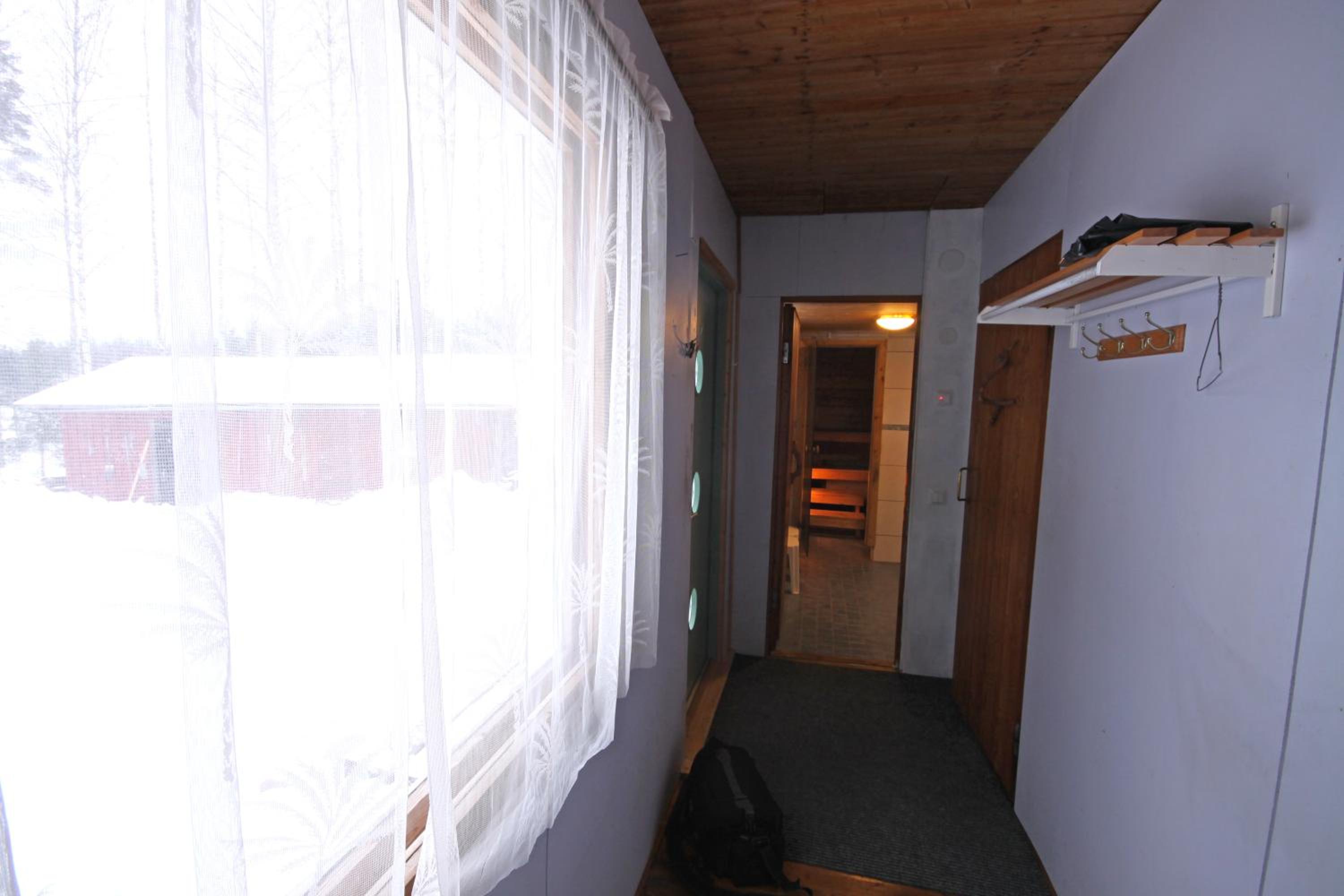 Two-Bedroom Cottage - Photo 4