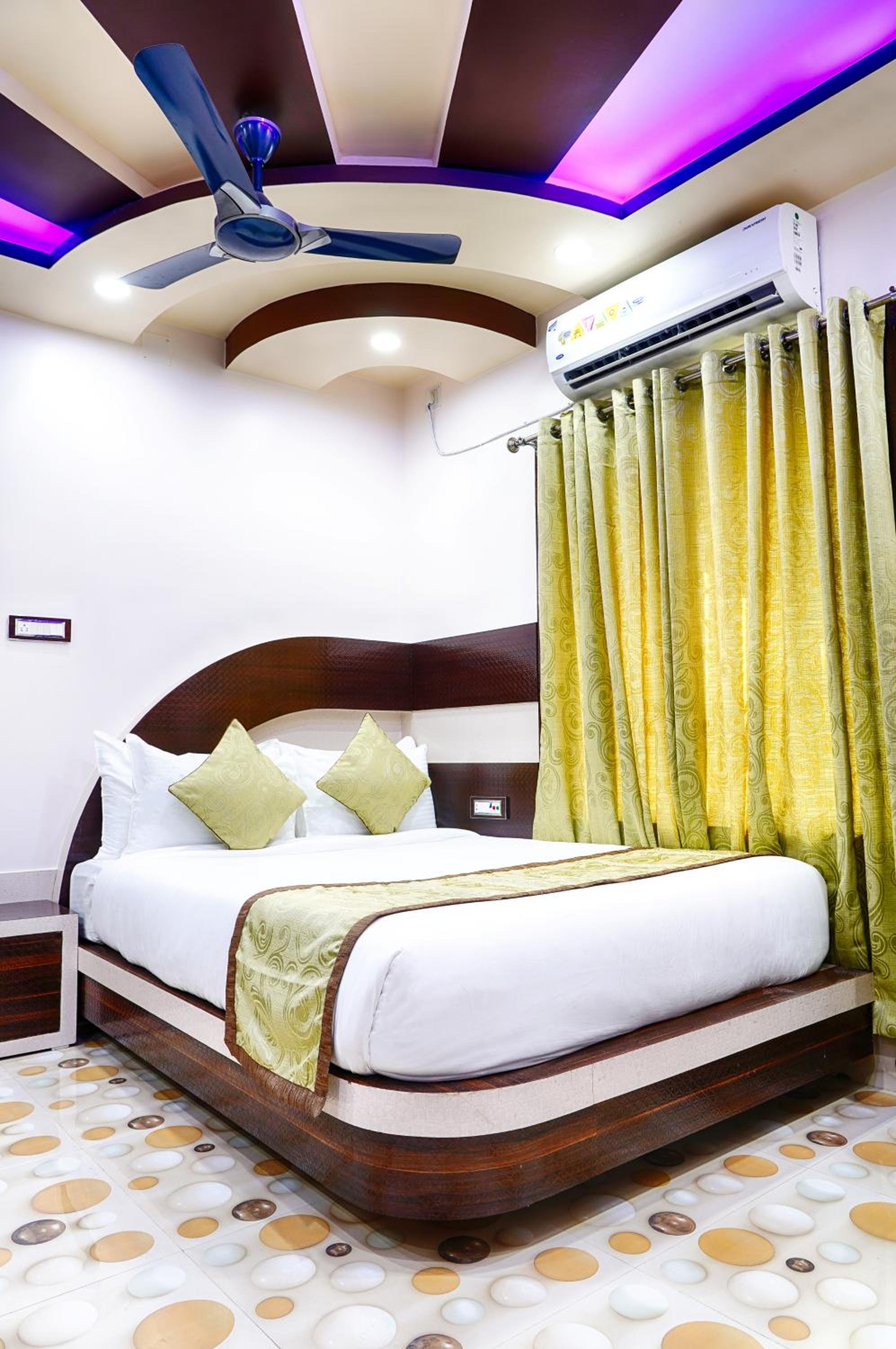 Deluxe Suite photo 1