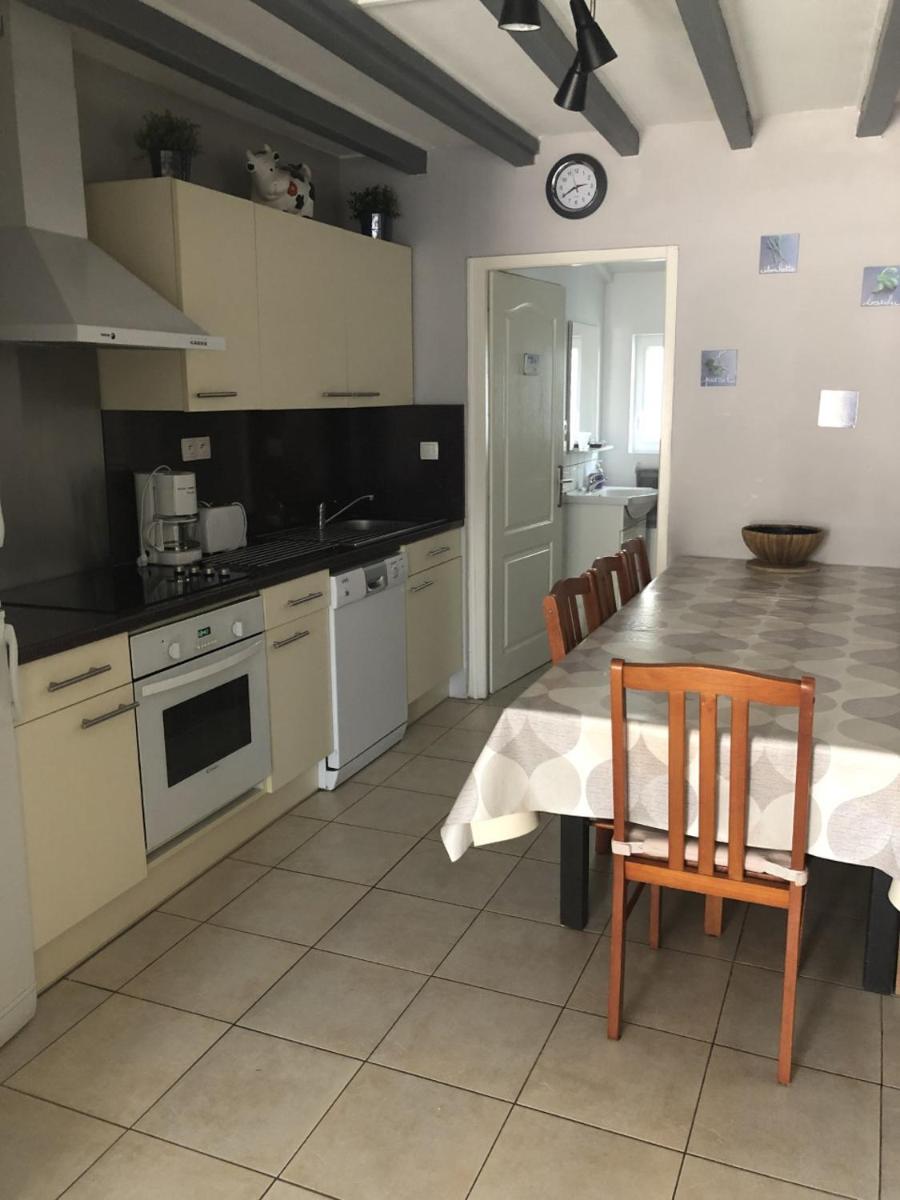 Three-Bedroom Sea Lodge - Photo 2