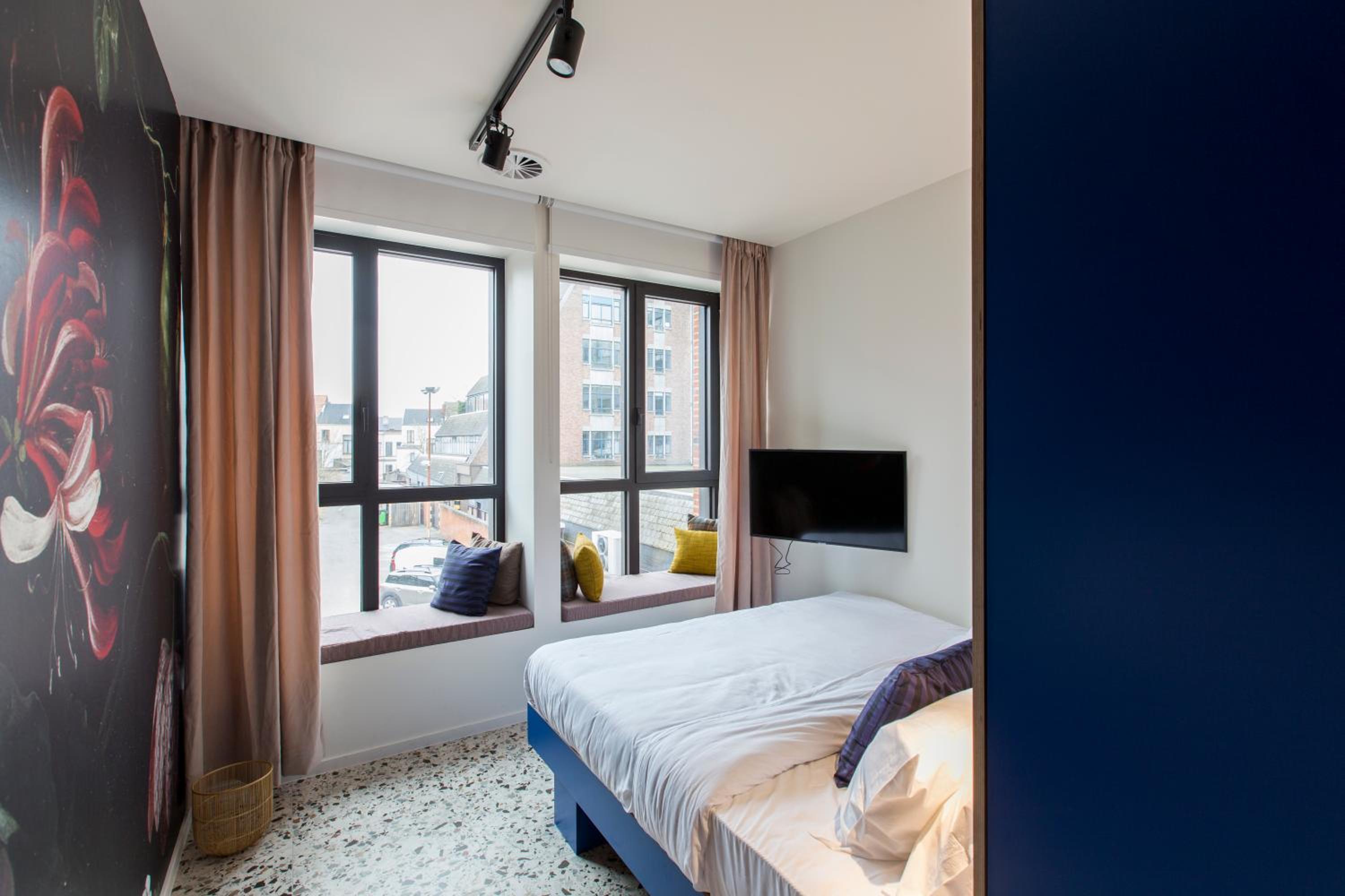 Standard Double Room - Photo 10