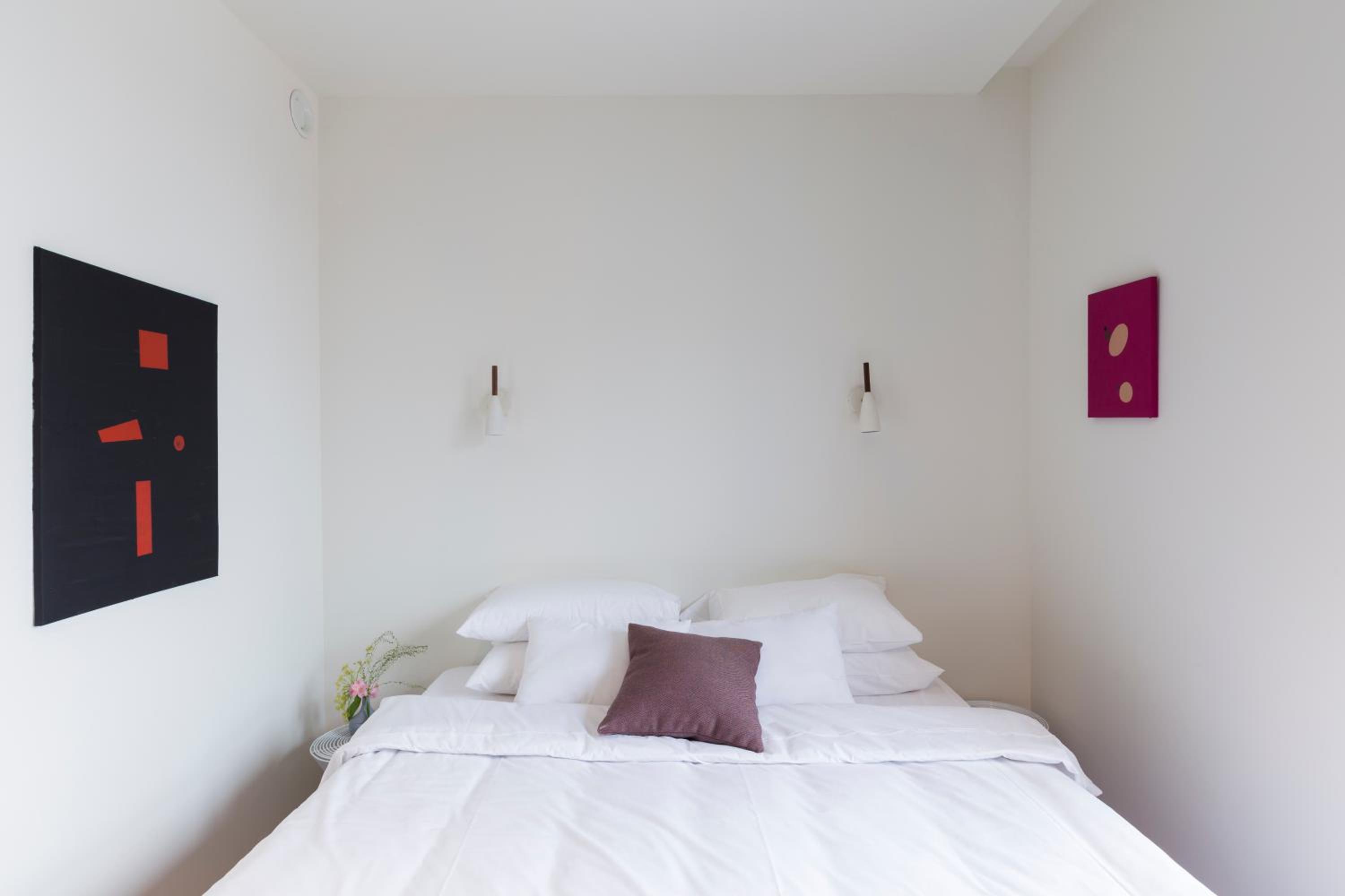 Standard Double Room - Photo 11