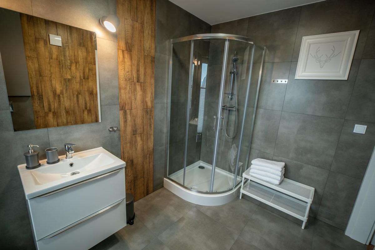 One-Bedroom Apartment - Photo 8