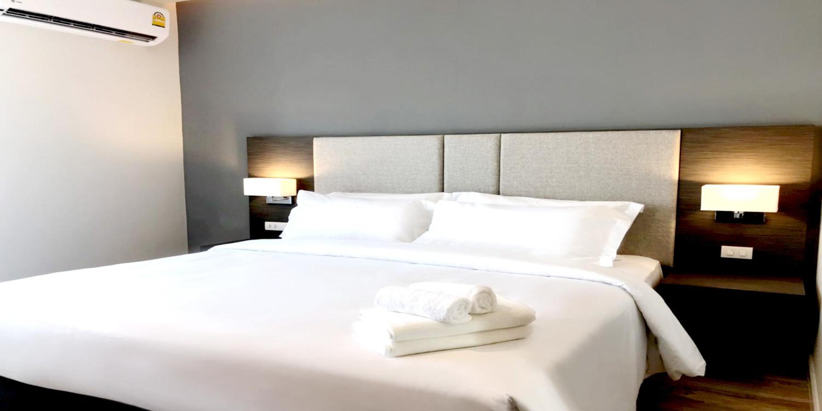 Deluxe Double Room - Photo 15