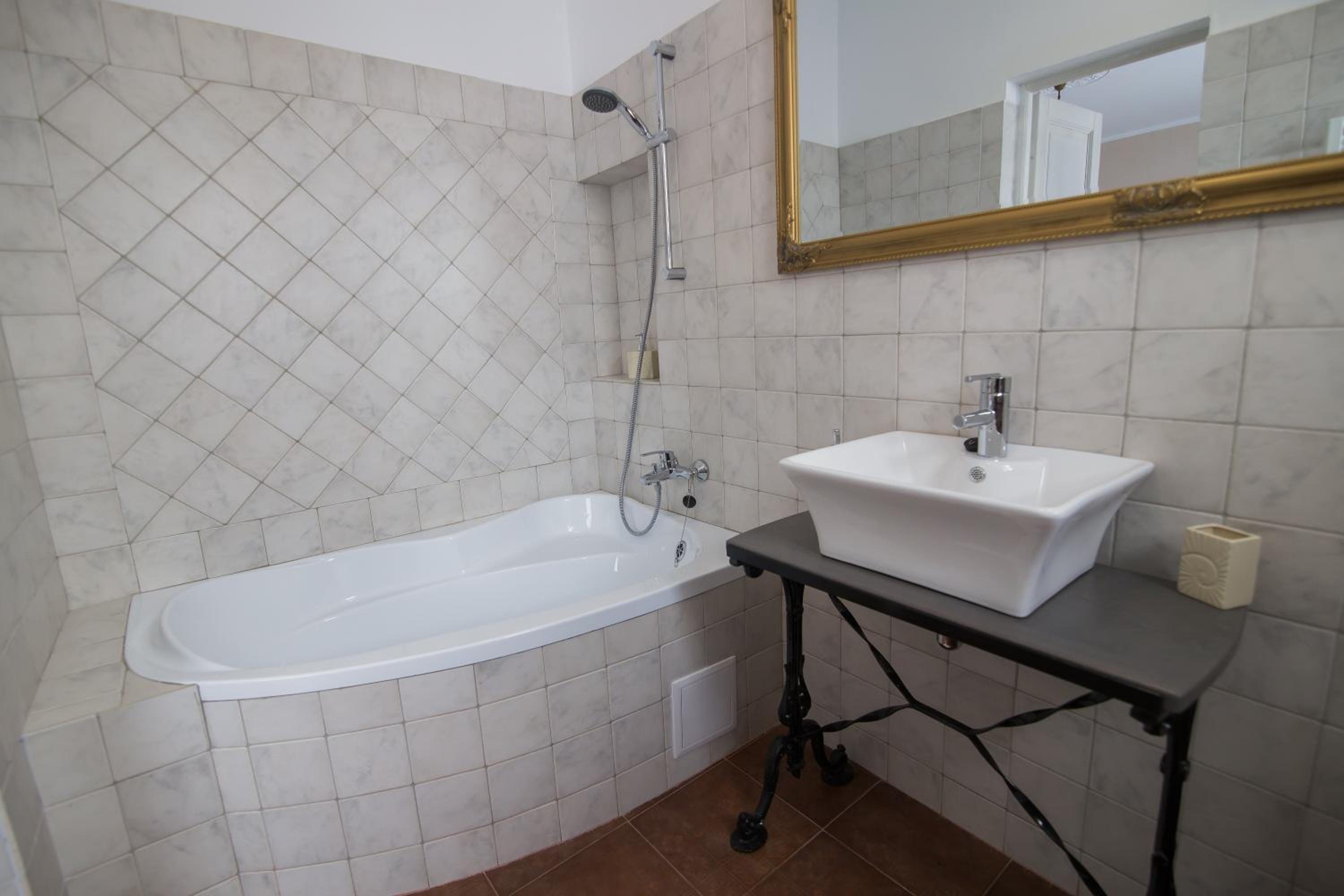 Triple Room - Photo 7