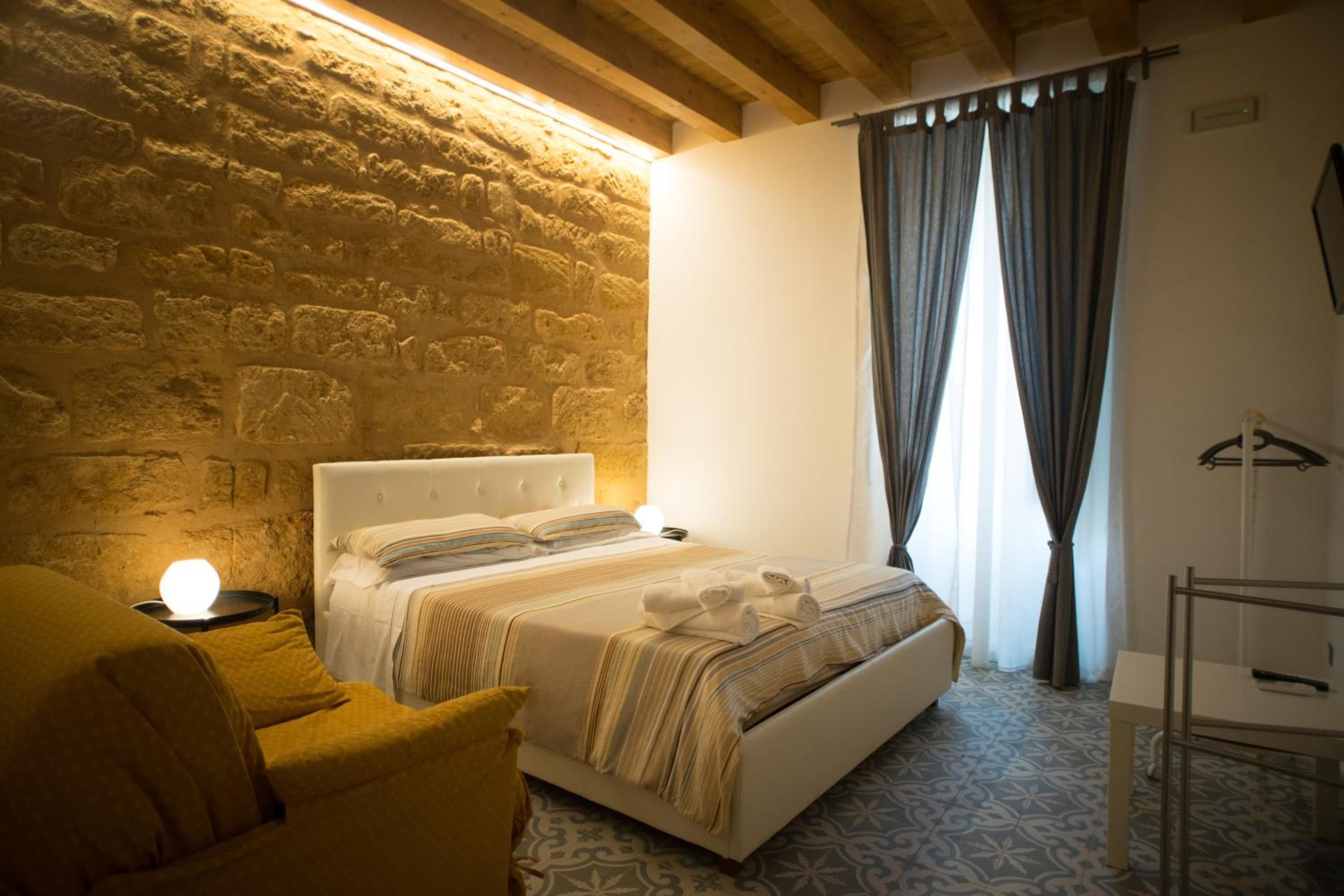 Double or Twin Room photo 2