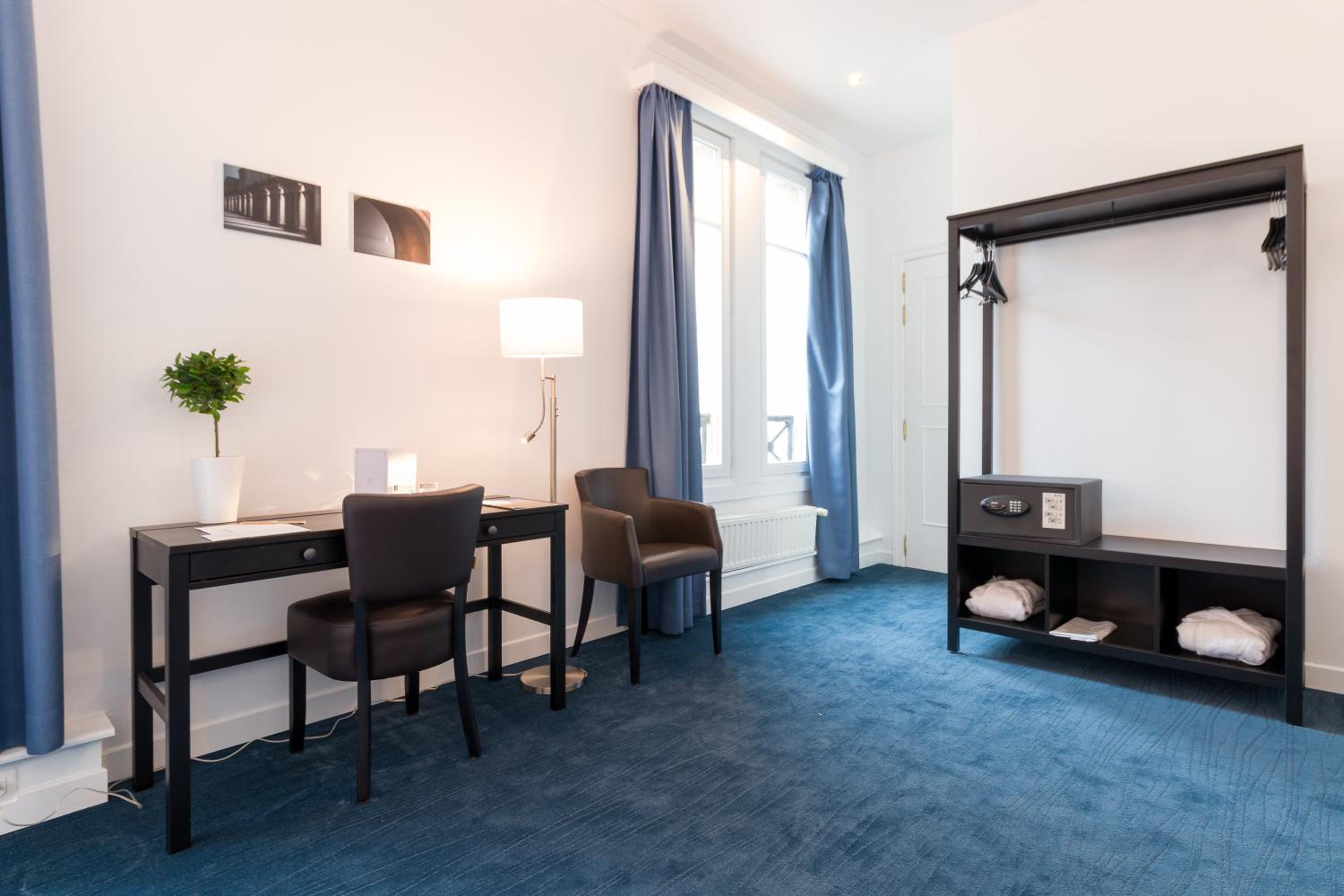 Classic Twin Room - Photo 7