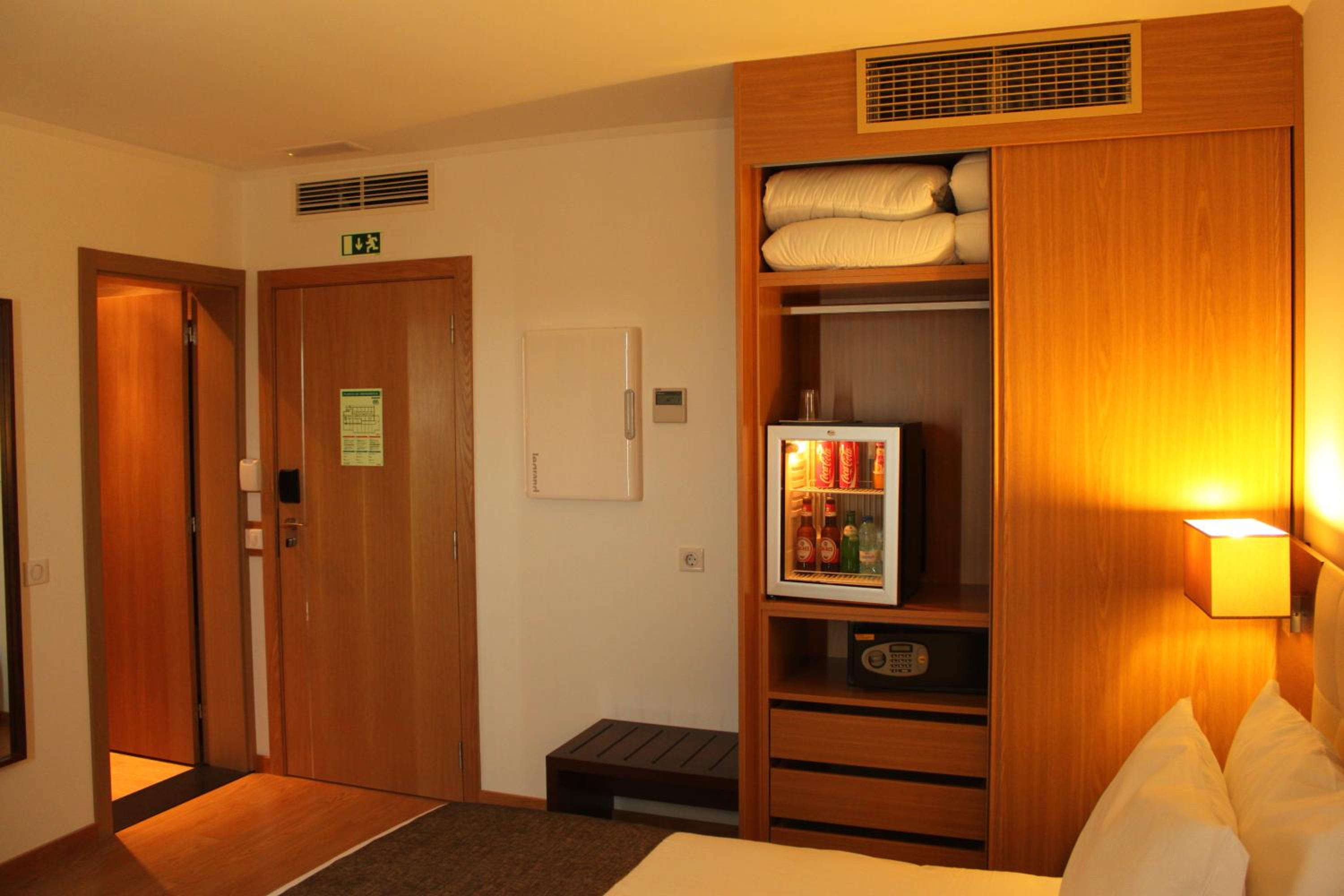 Superior Double or Twin Room - Photo 5