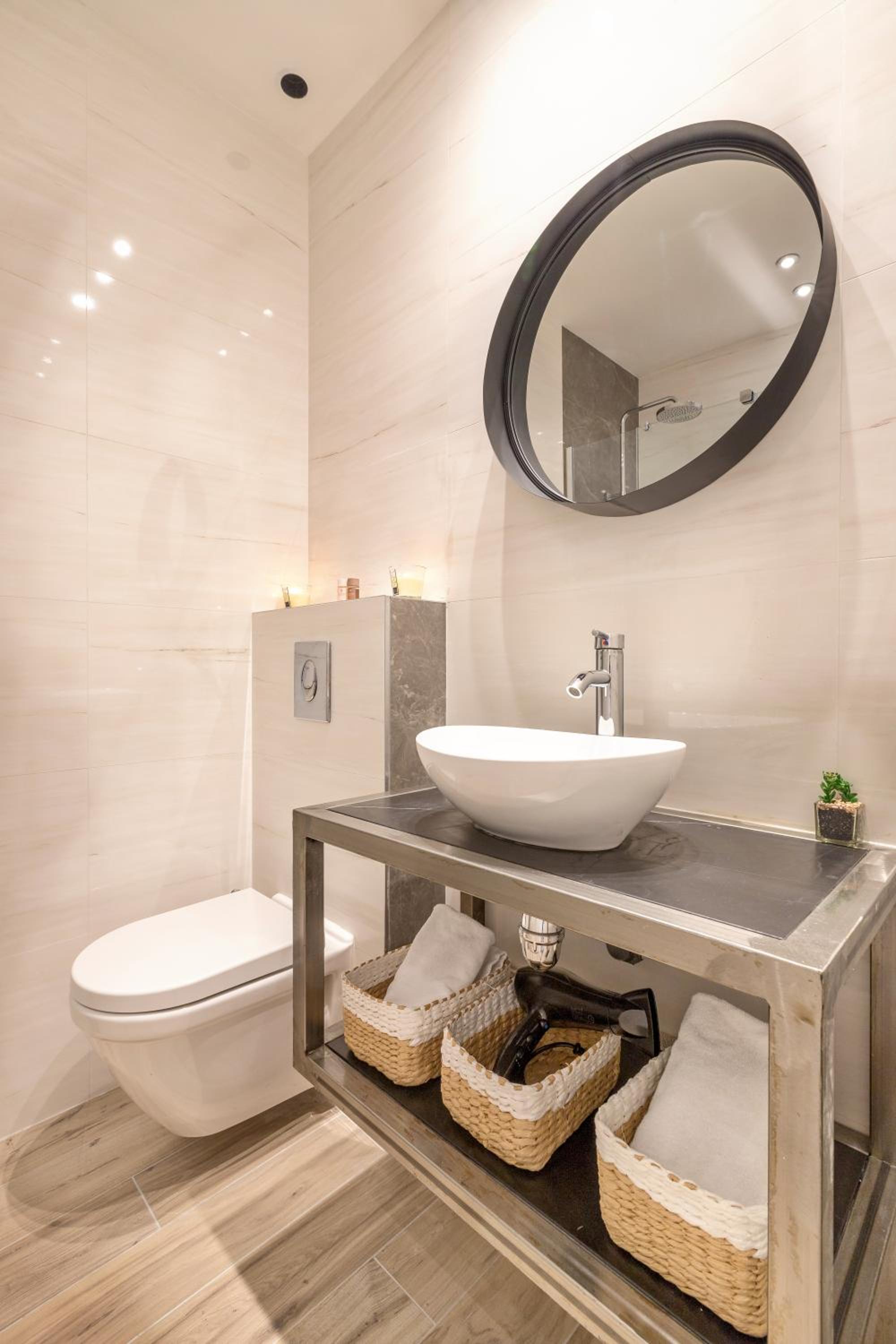 BALZAC - Three-Bedroom Apartment with sofa bed - Photo 12