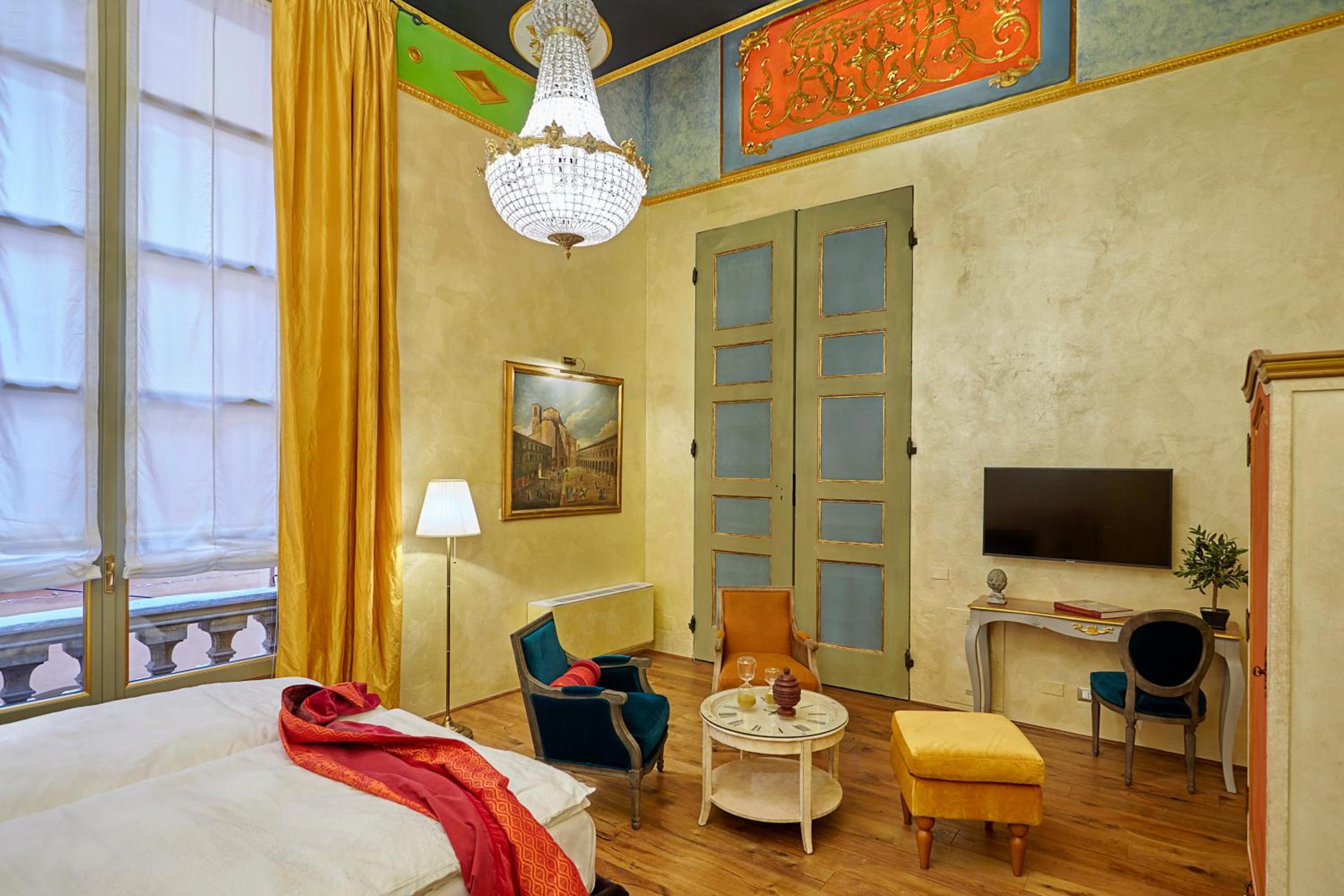Deluxe King Room photo 1