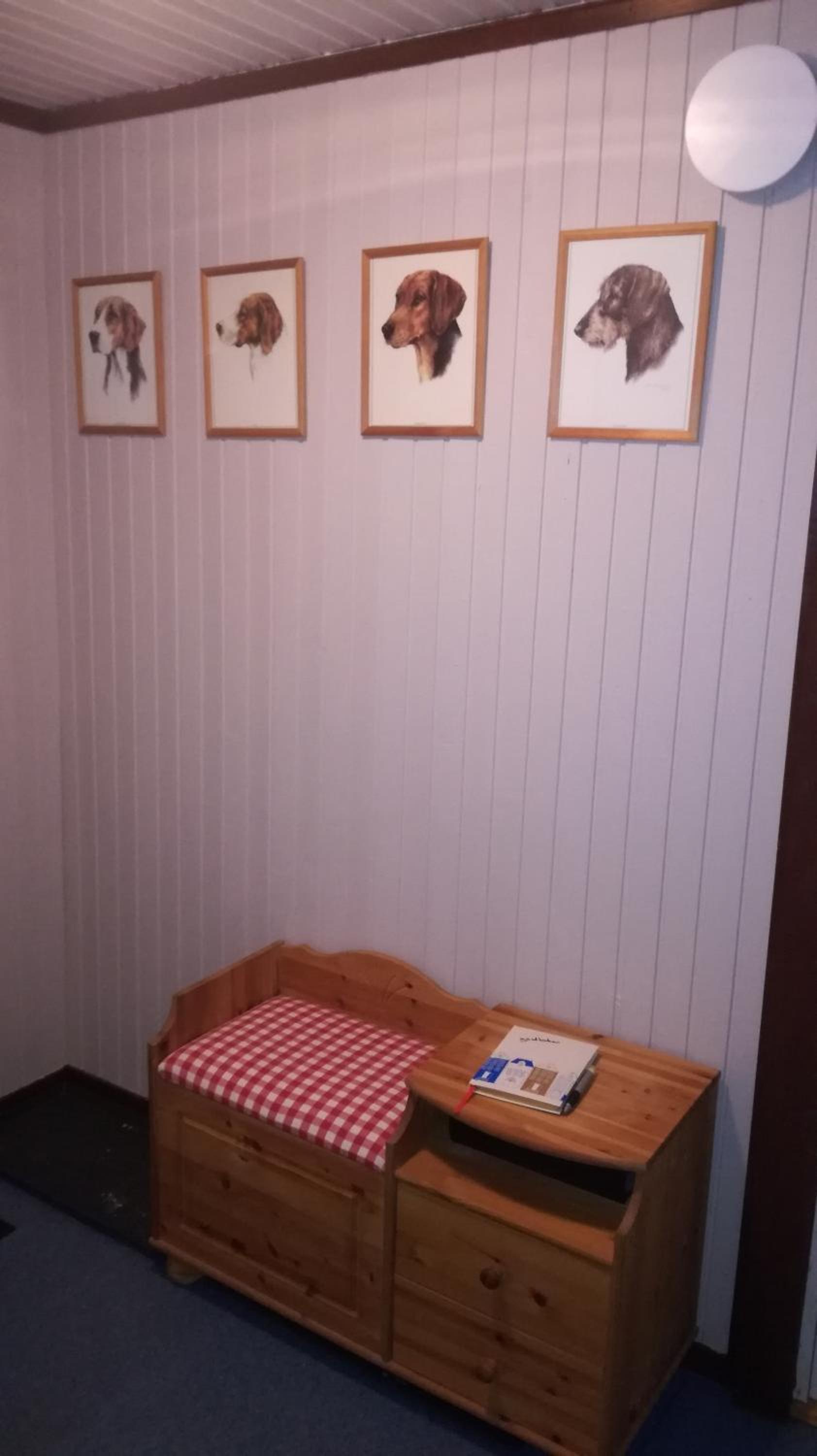 One-Bedroom House - Photo 2