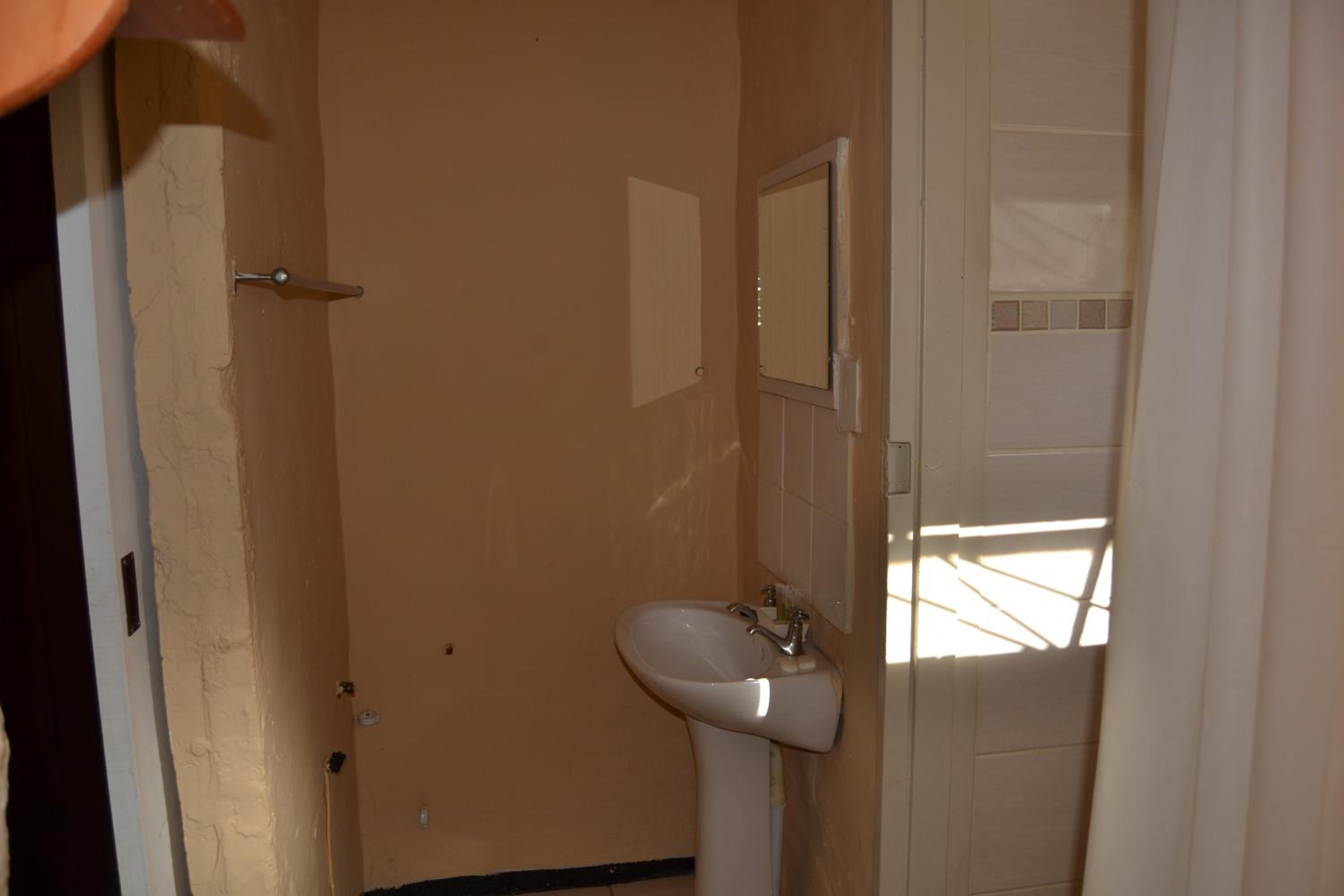 Two-Bedroom Apartment - Photo 11
