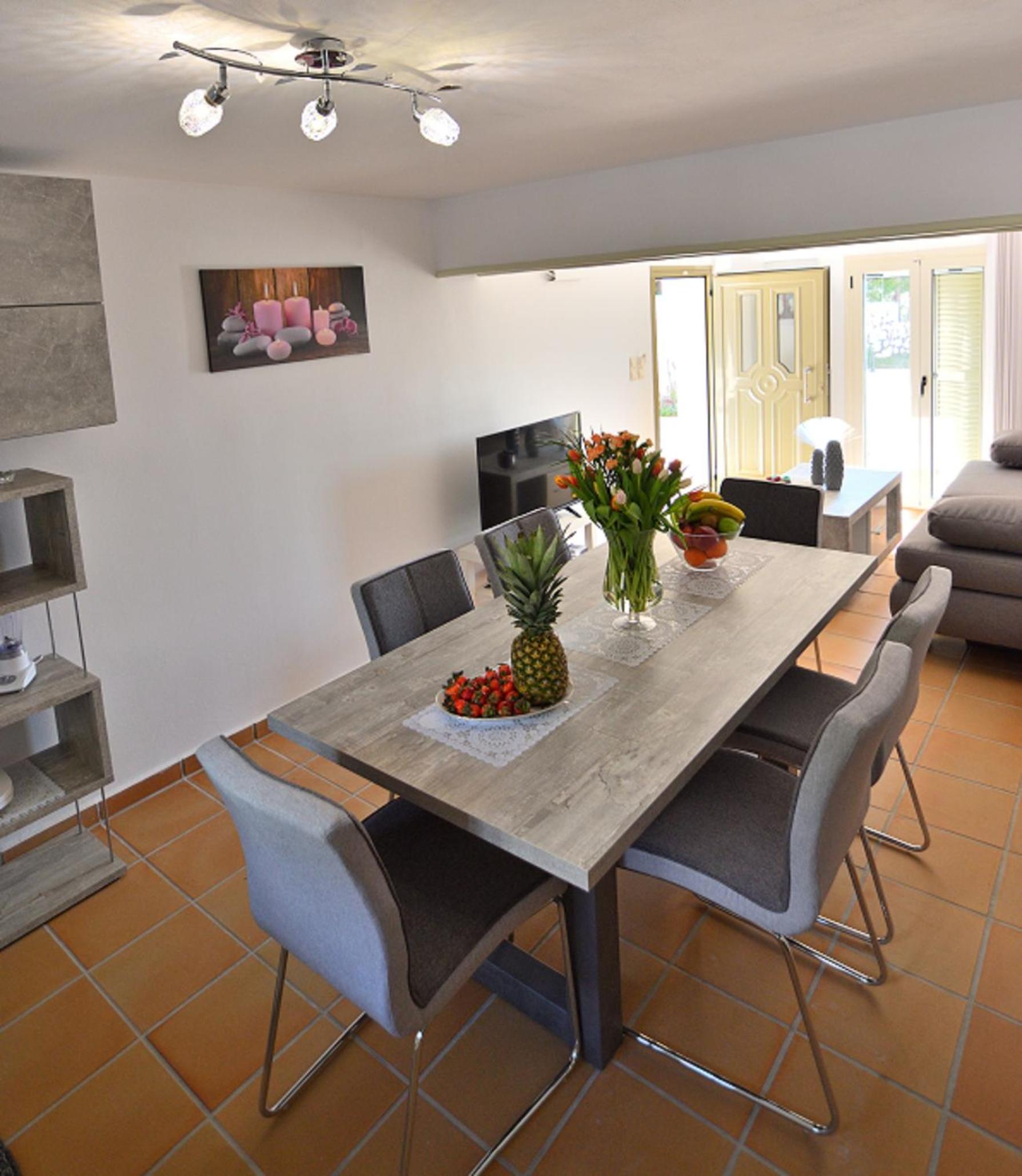 Two-Bedroom Apartment - Photo 4