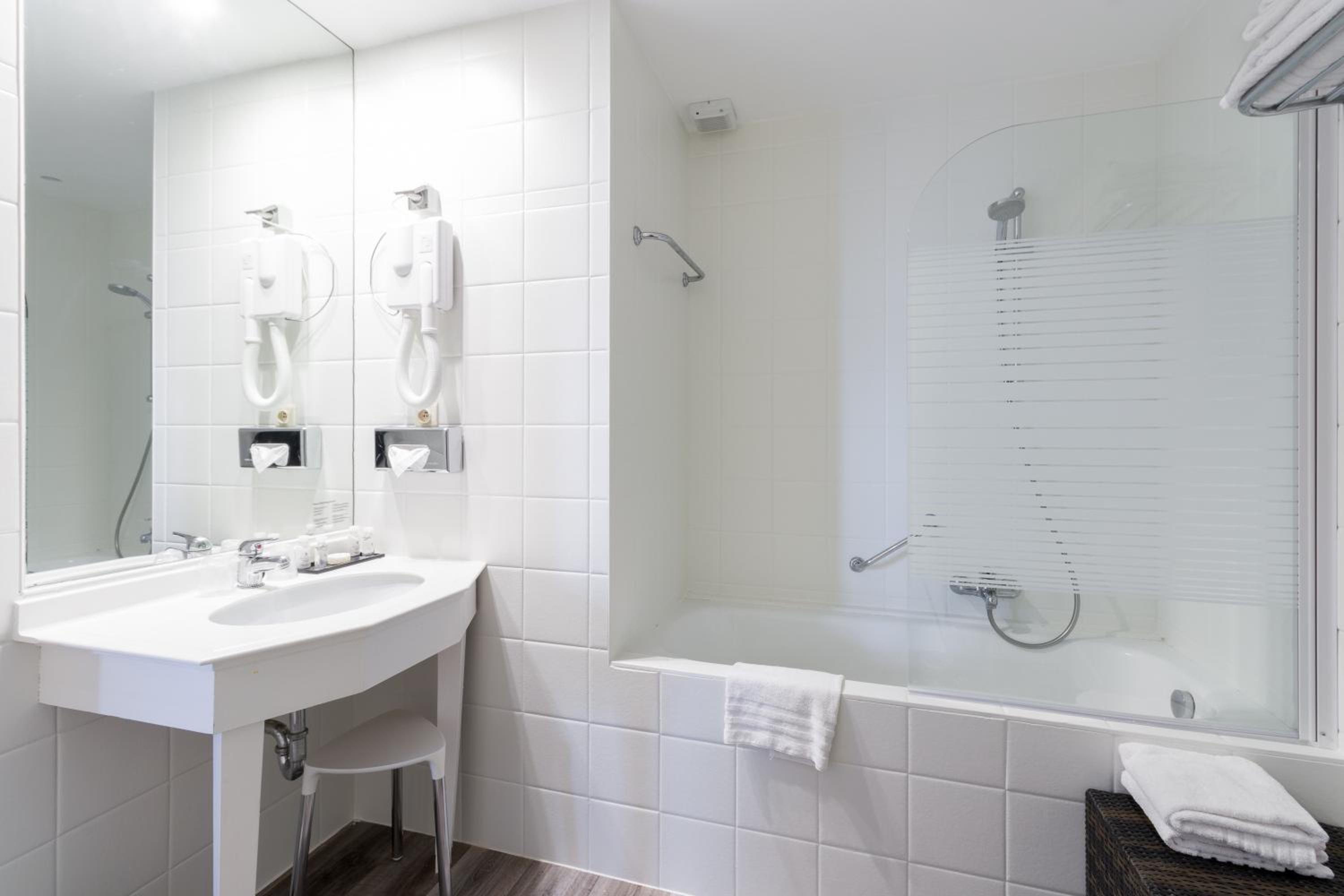 Superior Double Room with Terrace and Sea view  - Photo 3