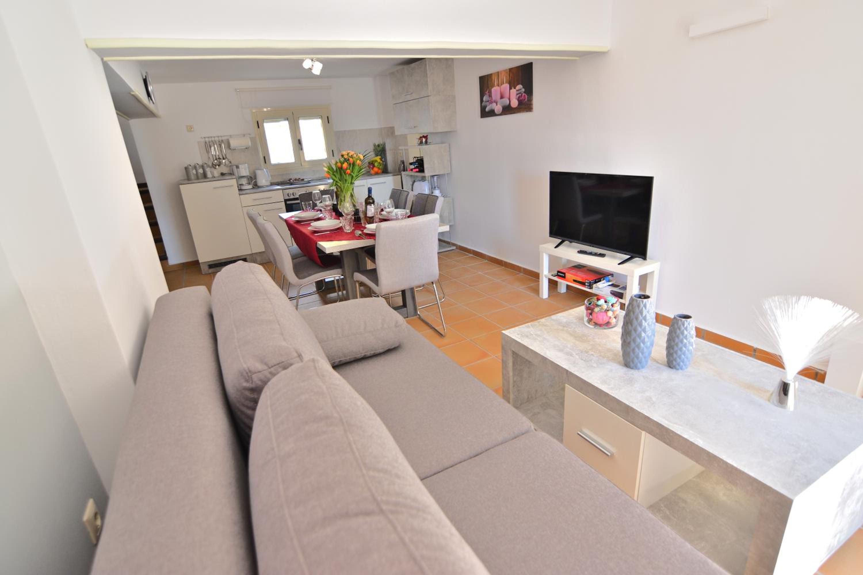 Two-Bedroom Apartment - Photo 21