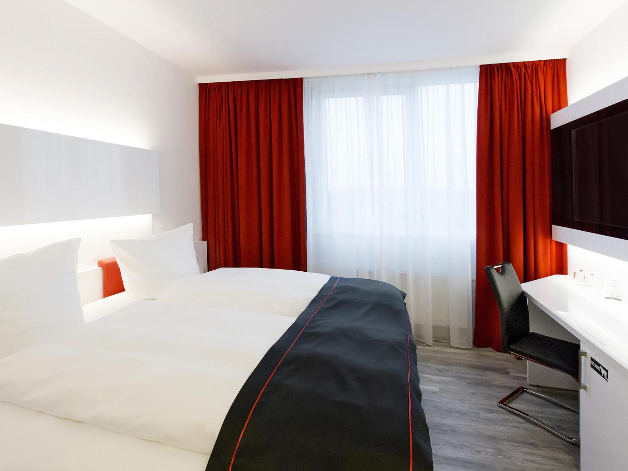 Standard Double Room - Photo 5