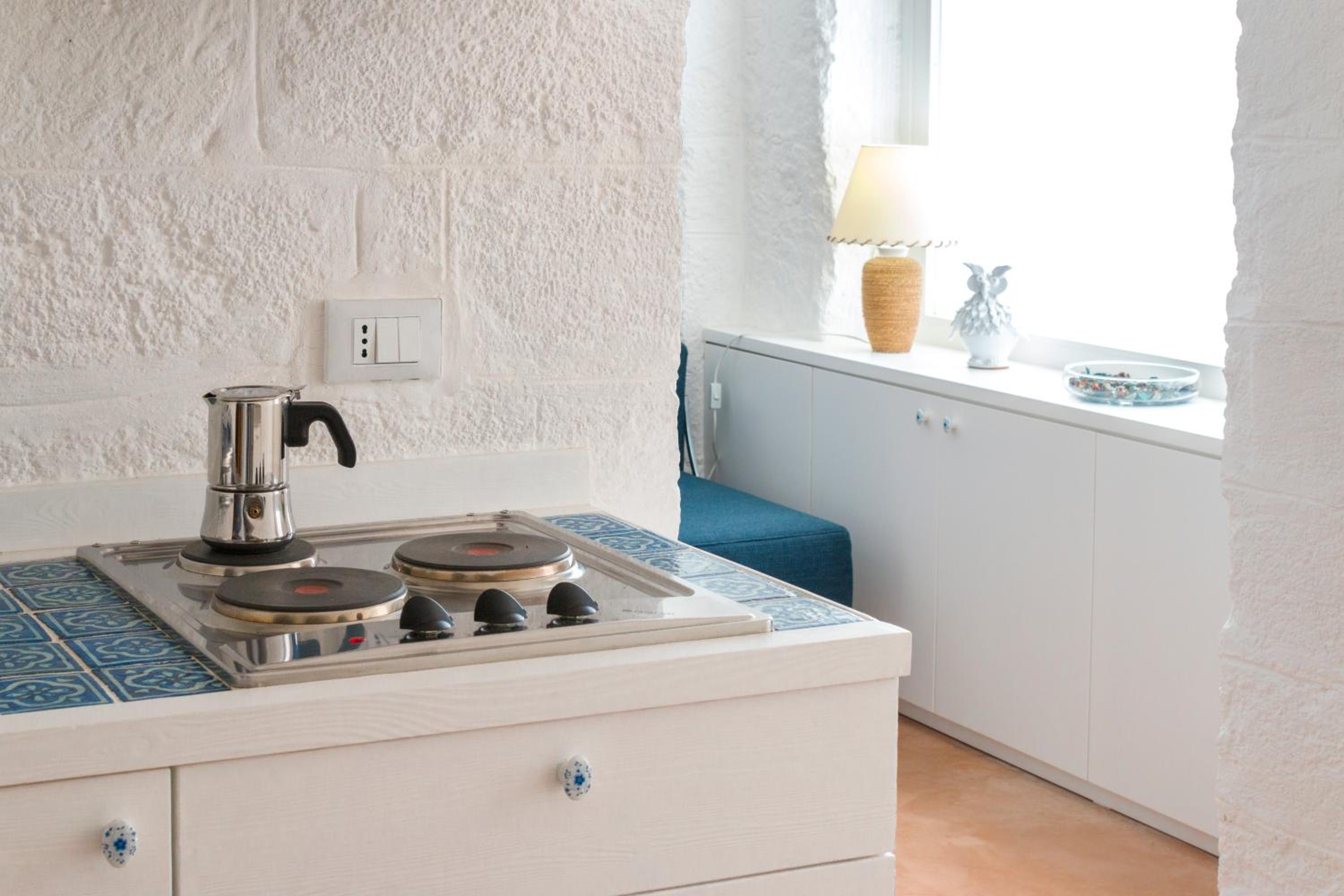 One-Bedroom Apartment - Photo 4