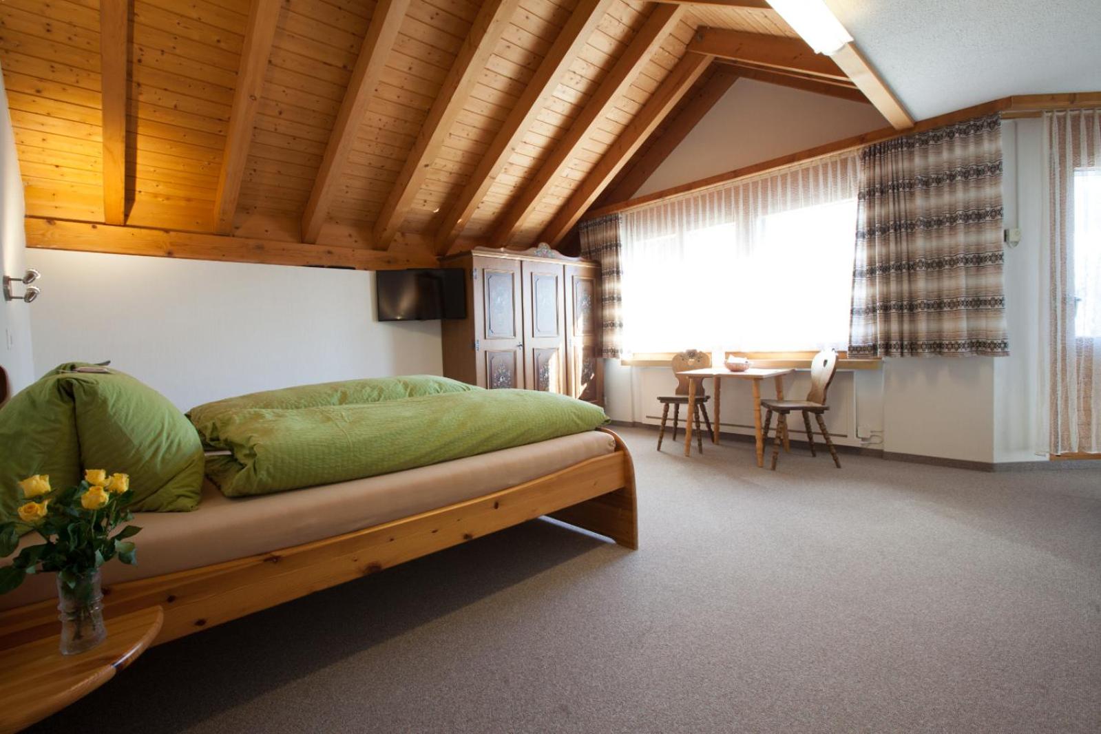 Standard Double Room with Balcony - Photo 8