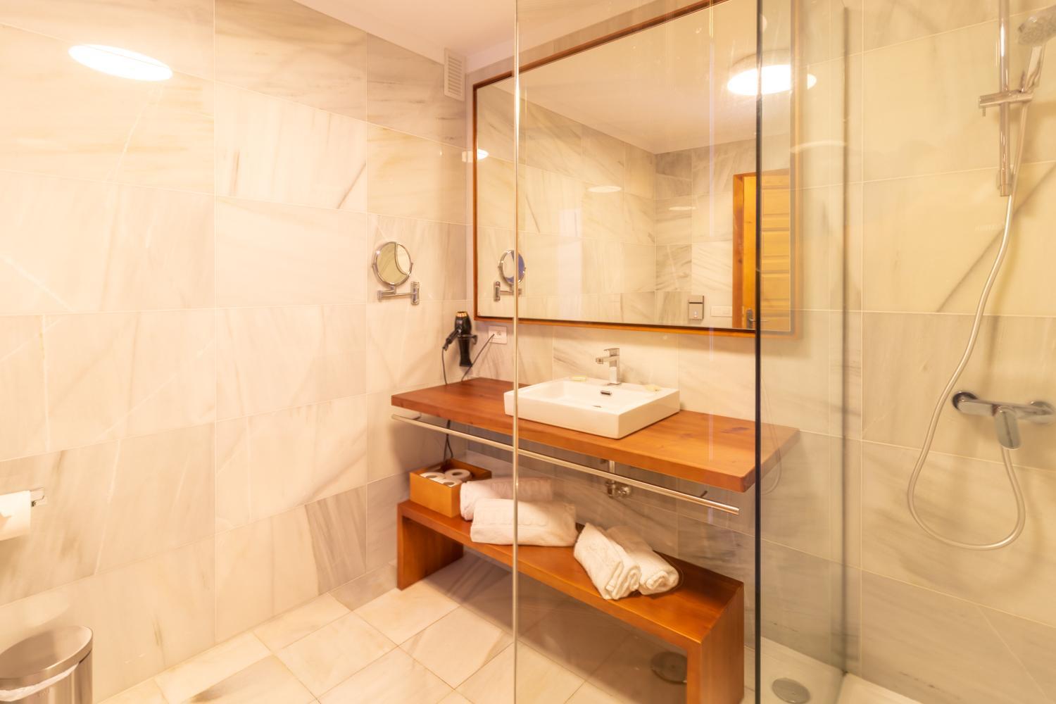 Apartamento Suite en la Torre de Tres Dormitorios Apartamento Suite en la Torre de Tres Dormitorios