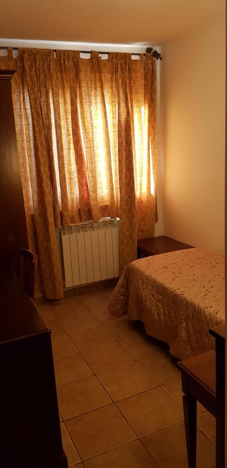 Single Room with Private Bathroom photo 1