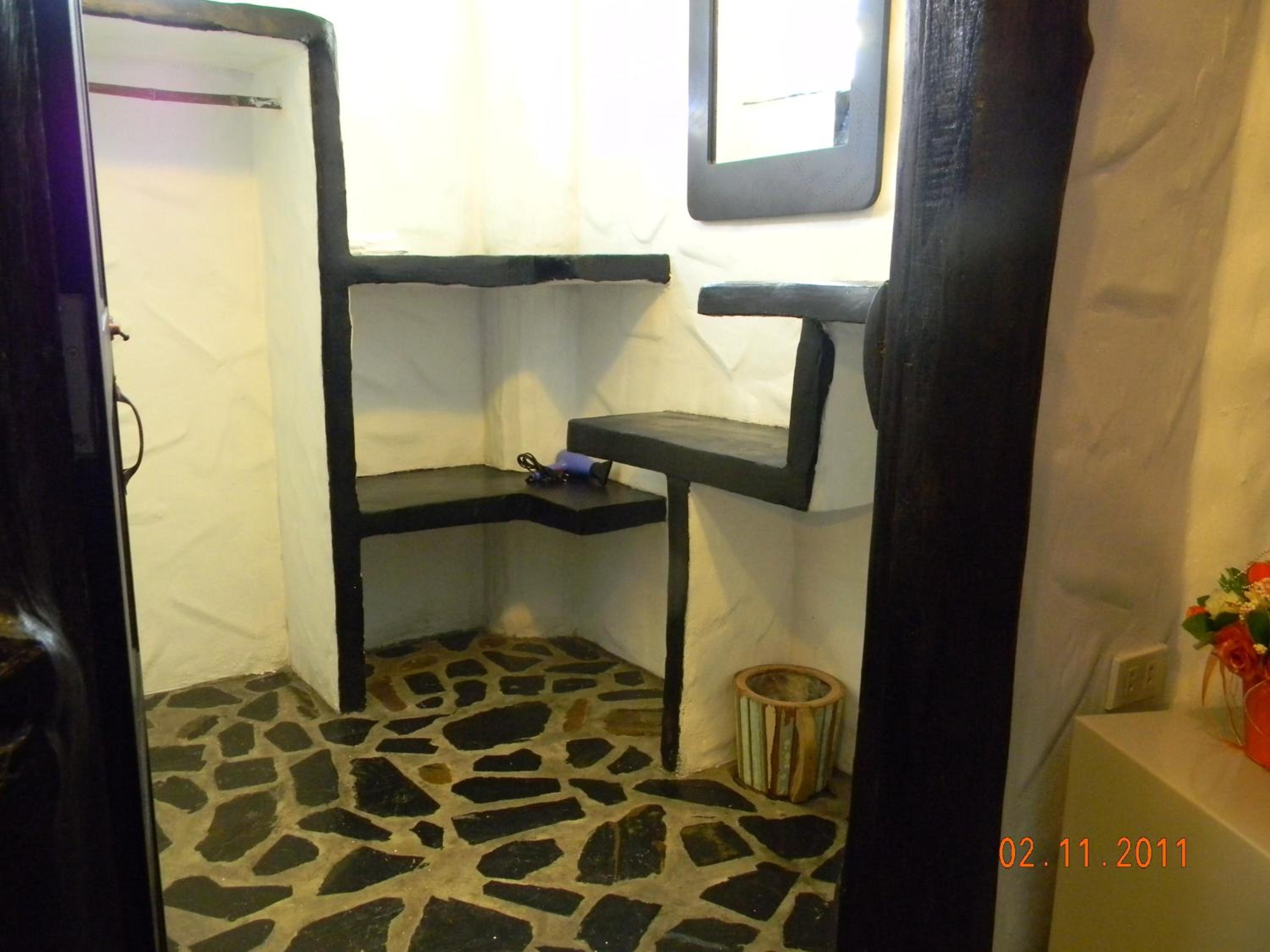 Two-Bedroom Bungalow (4 Adults) photo 3