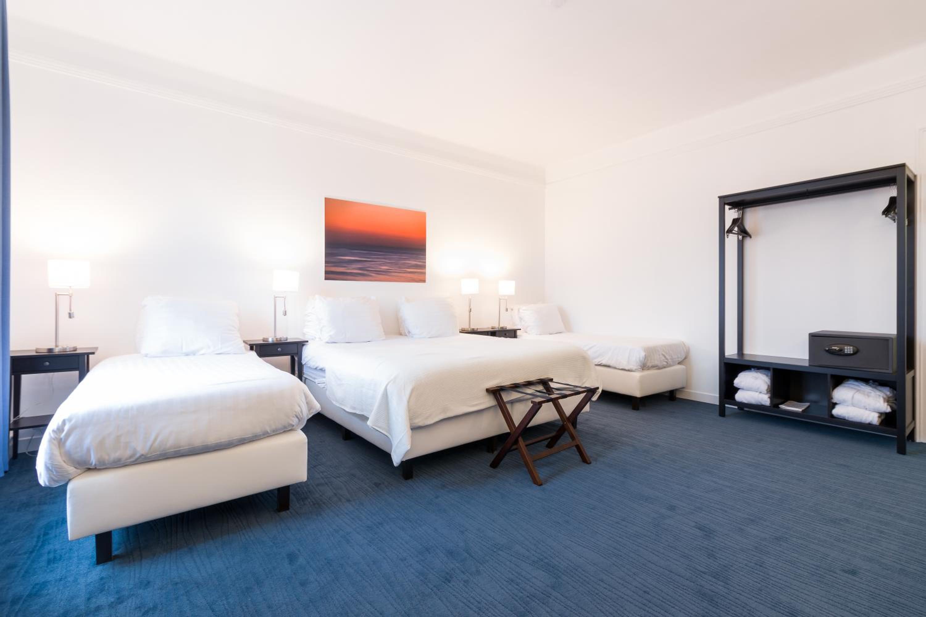 Classic Quadruple Room - Photo 6