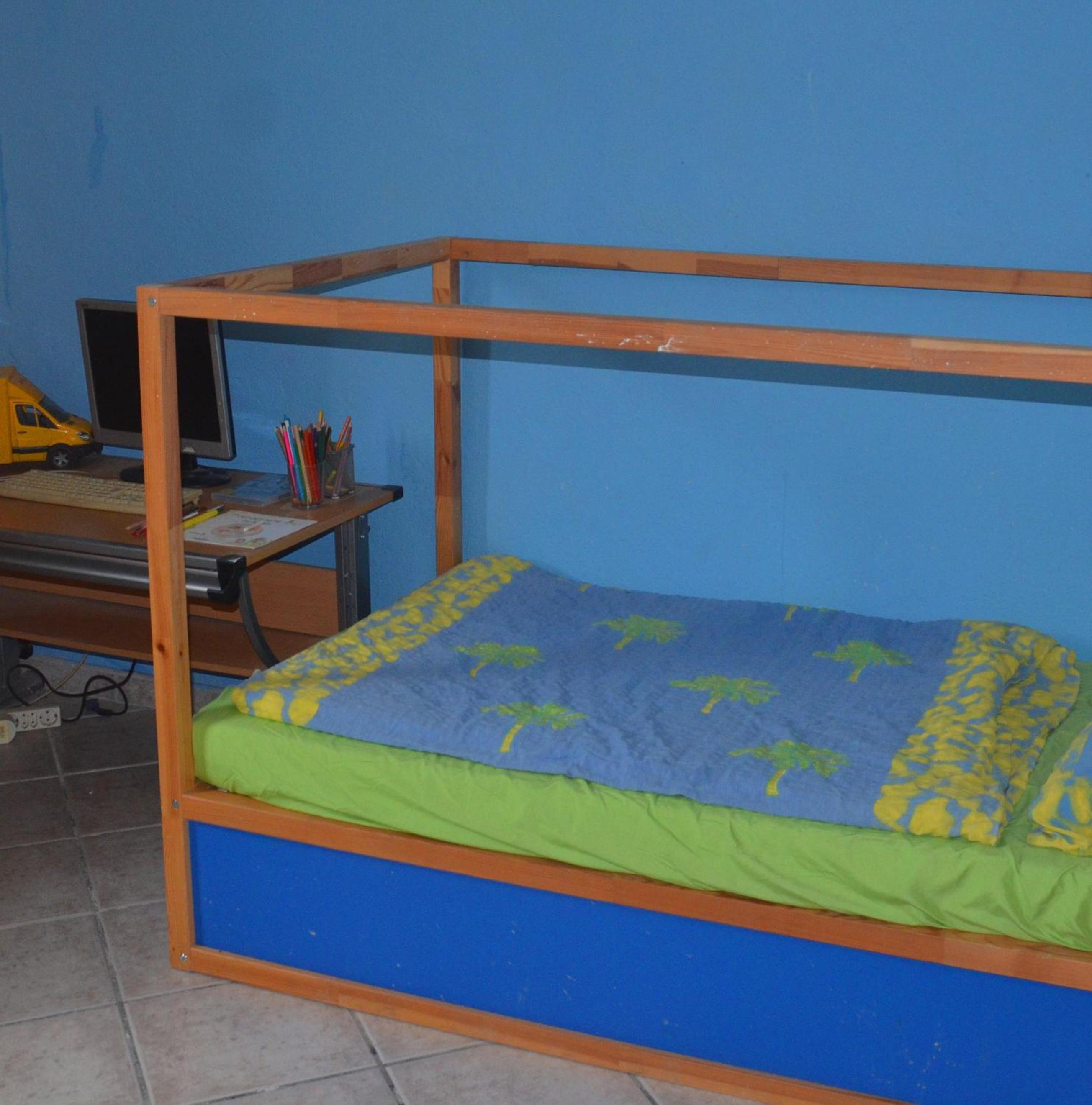 Four-Bedroom House photo 2