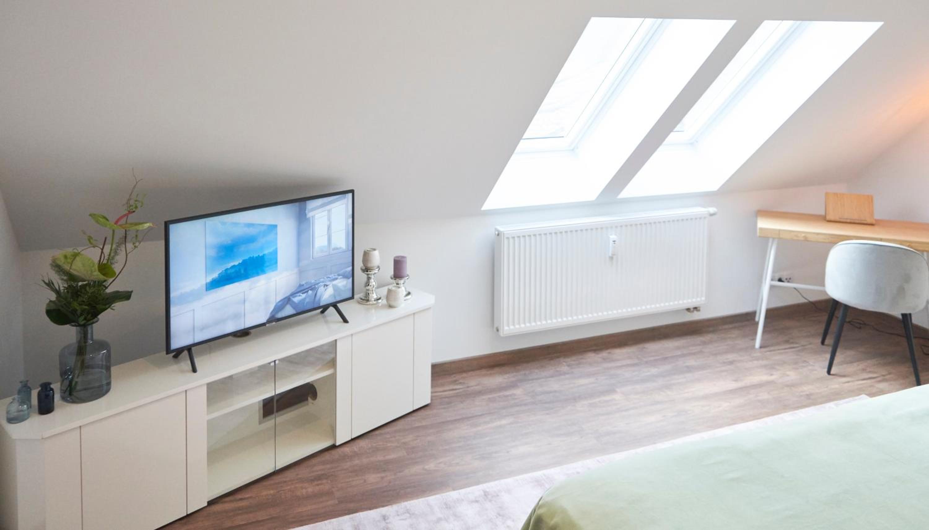 One-Bedroom Apartment - Photo 4
