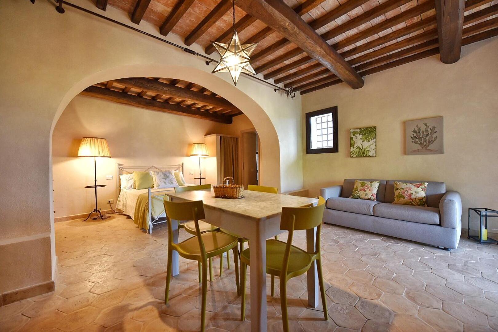 One-Bedroom House photo 1