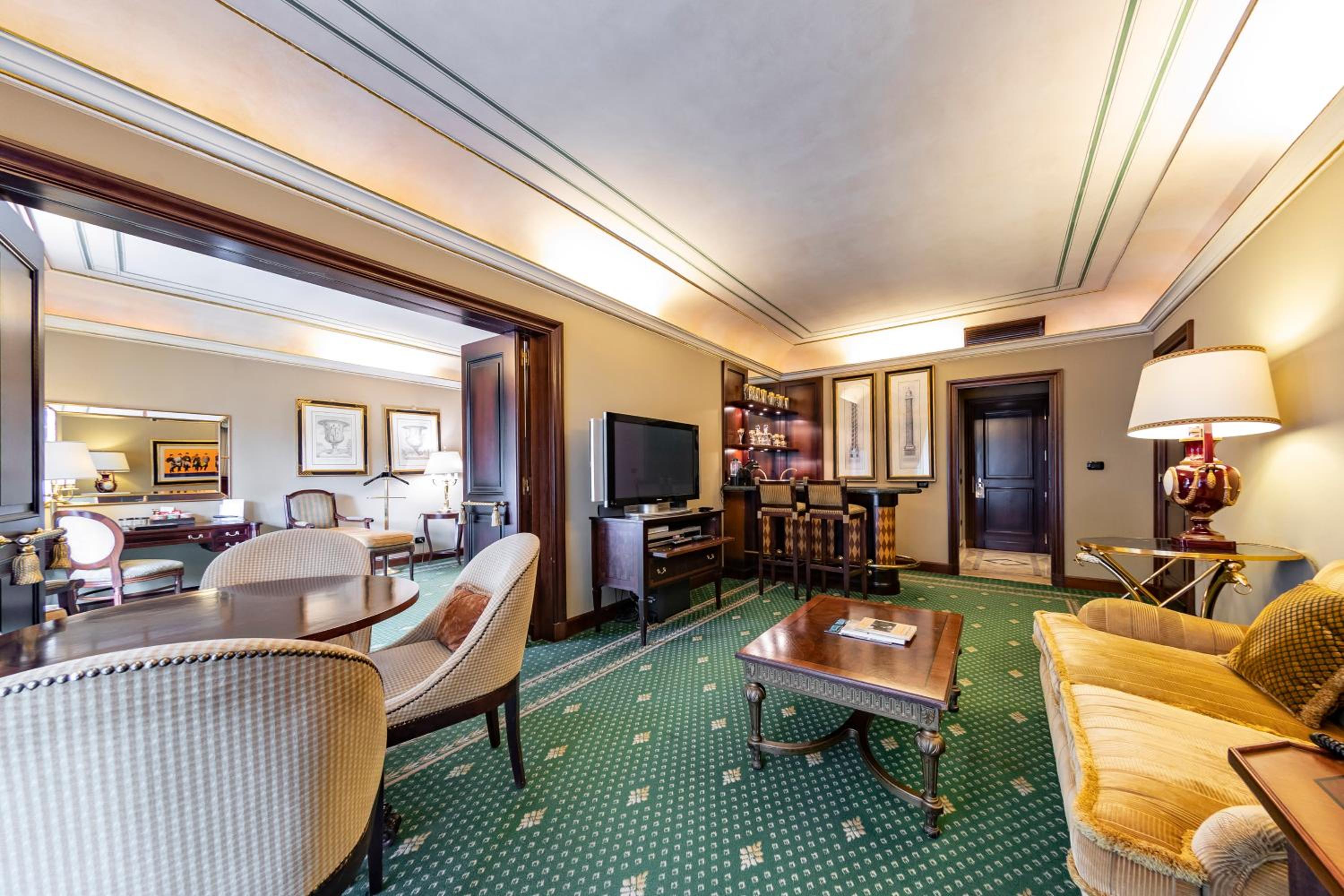 Presidential Suite thumbnail 5