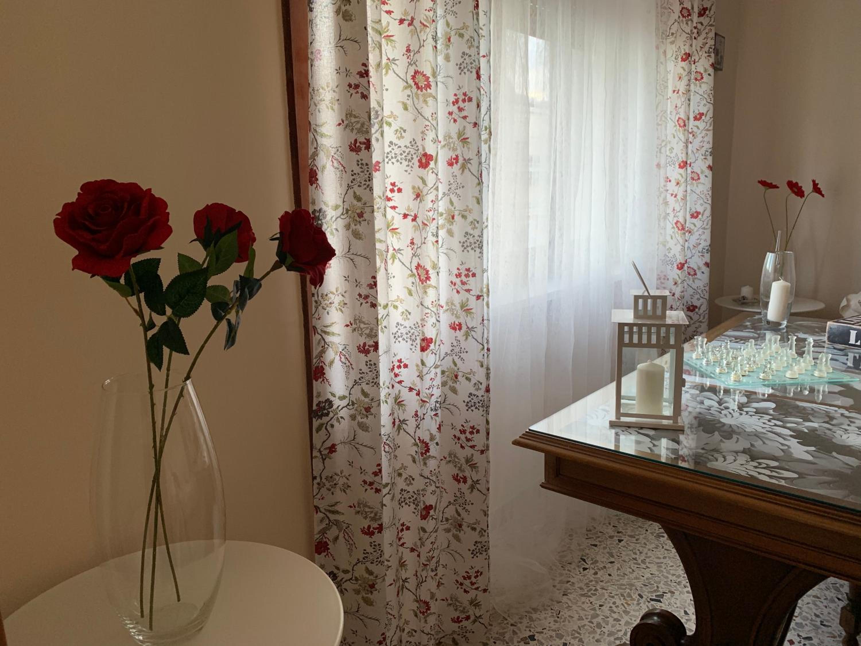 One-Bedroom Apartment - Photo 36