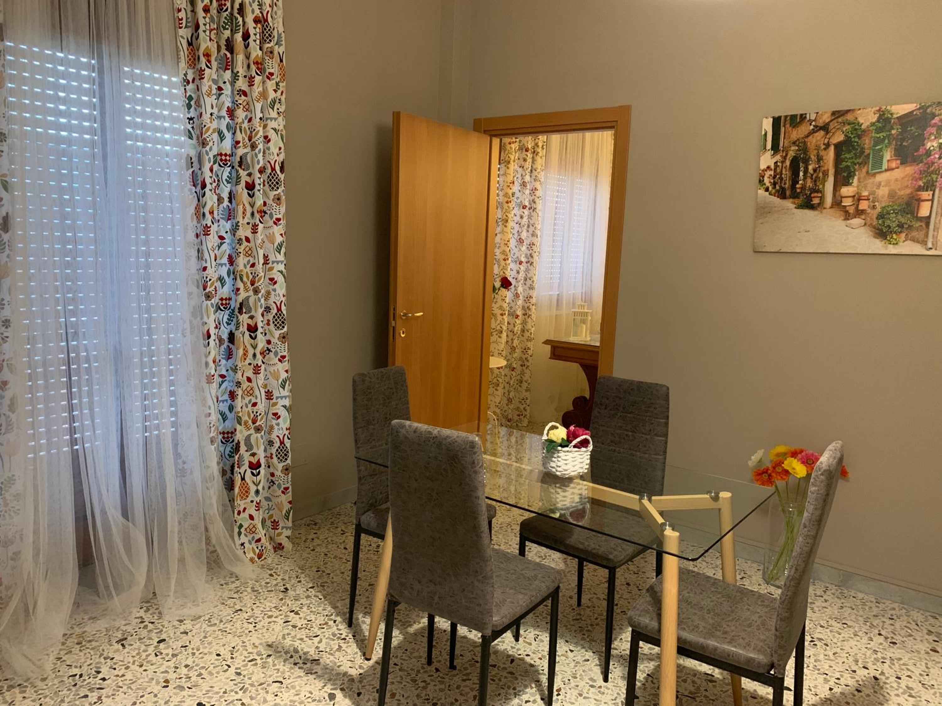One-Bedroom Apartment - Photo 12
