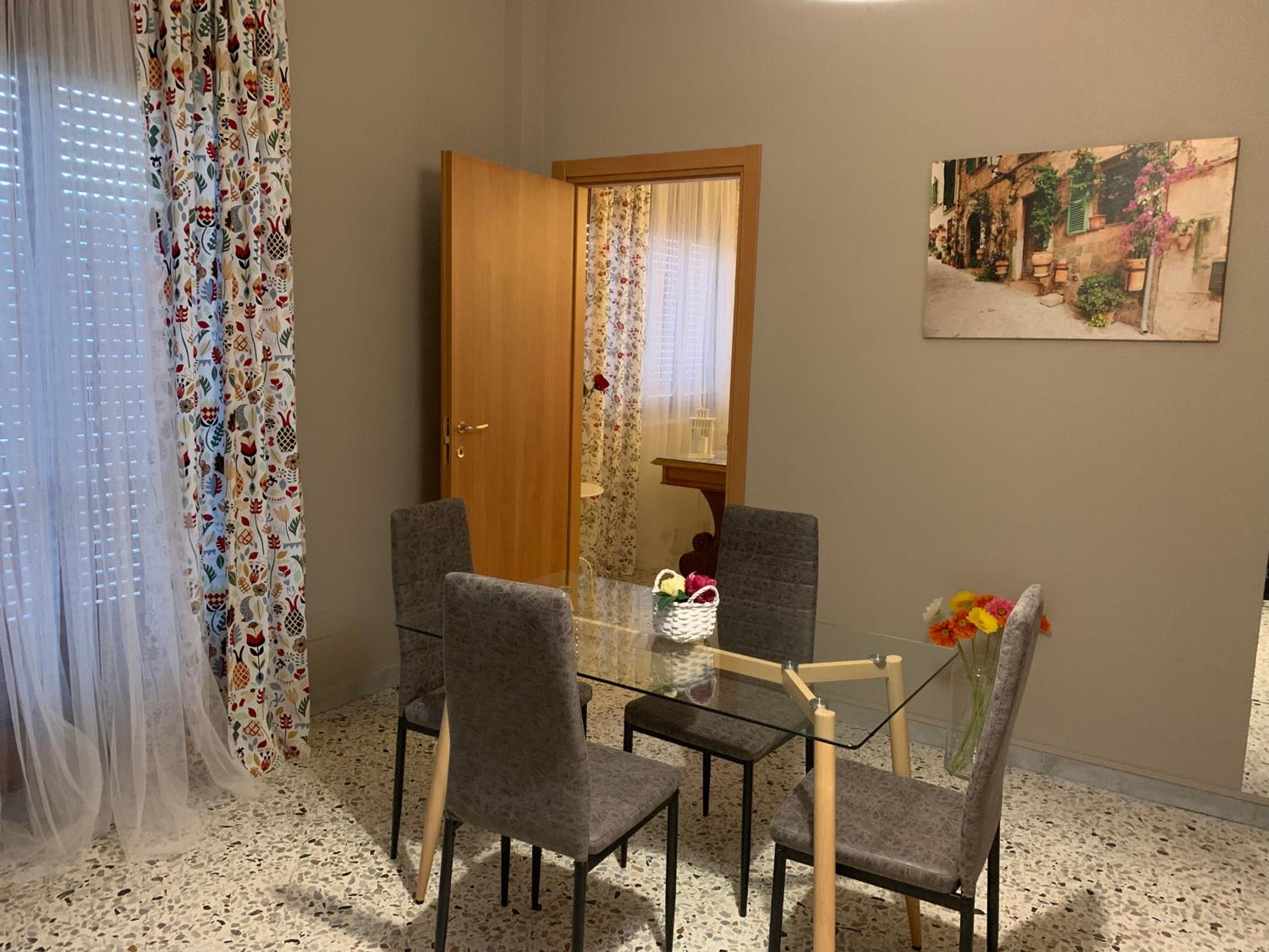 One-Bedroom Apartment - Photo 31