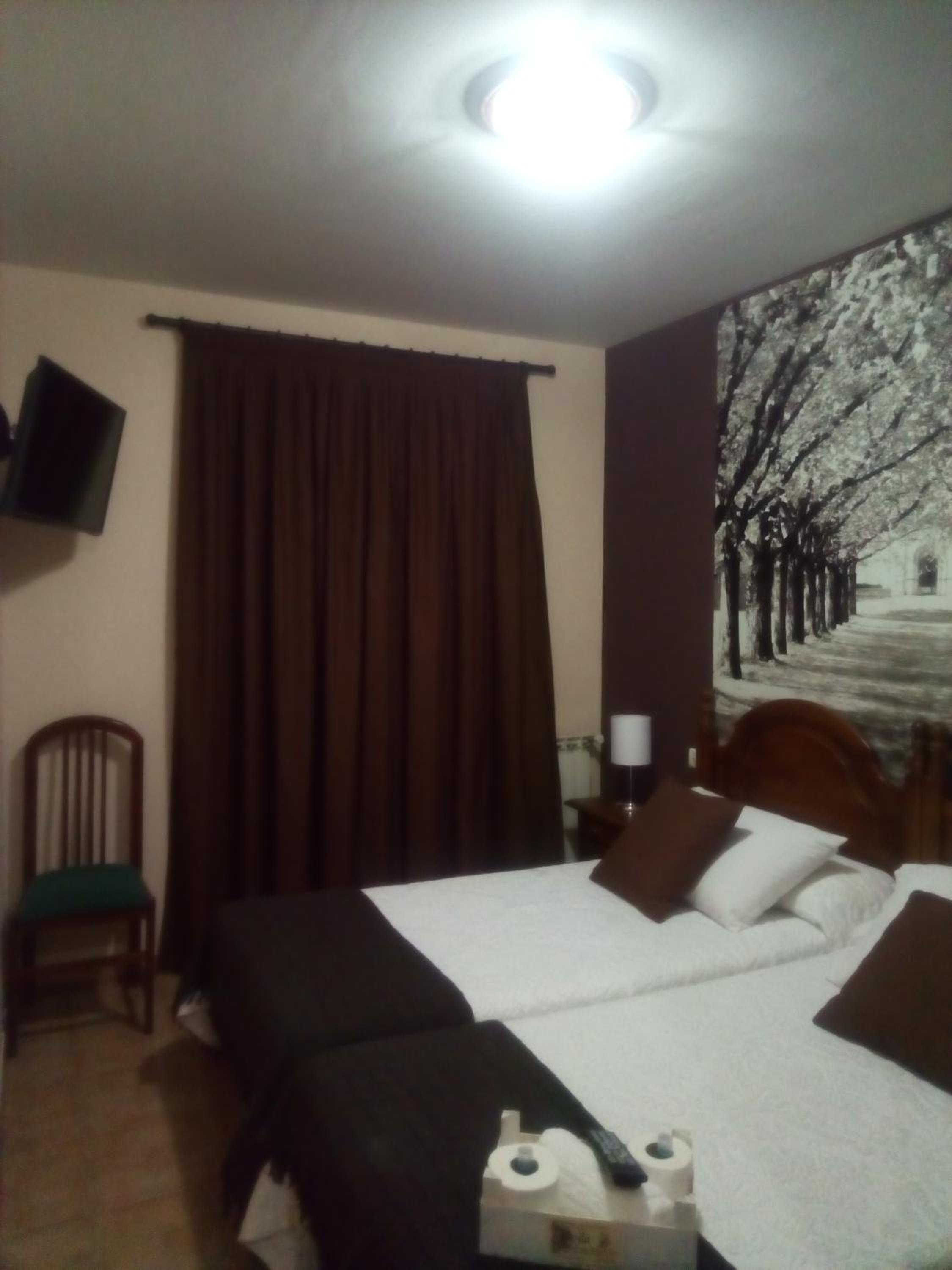Habitación Doble con Baño Privado