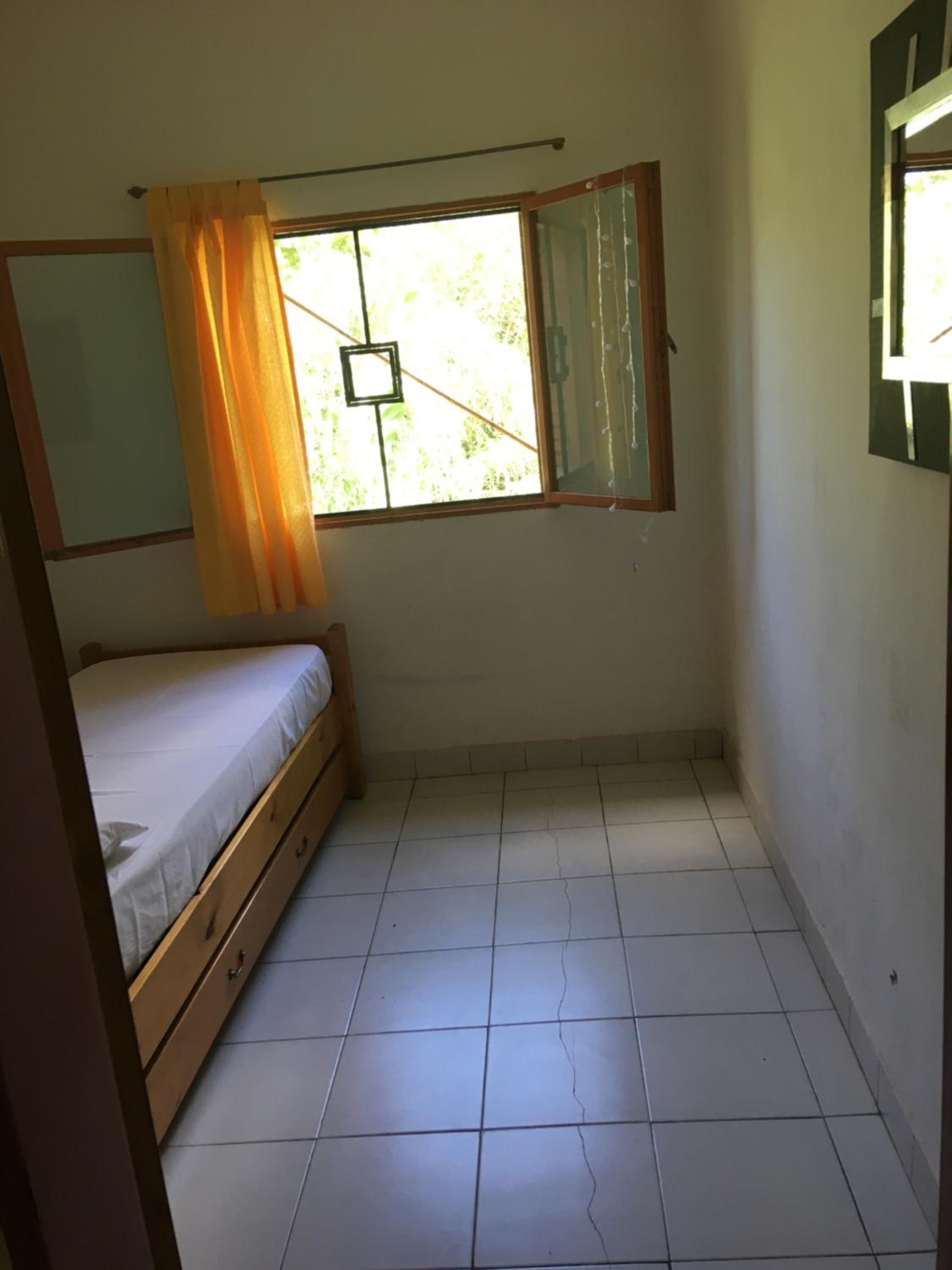 Economy Twin Room photo 1