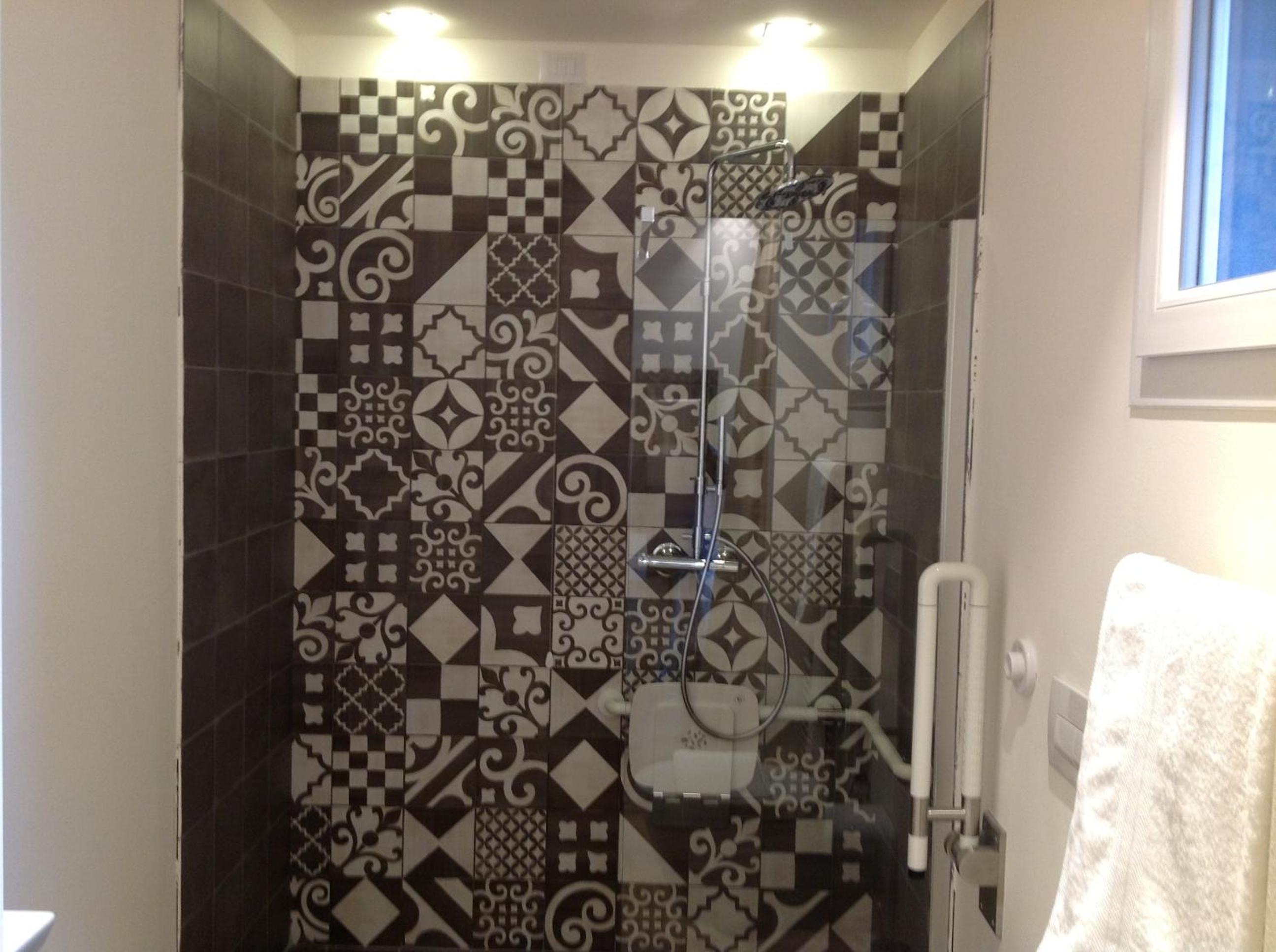 Single Room - Disability Access photo 2