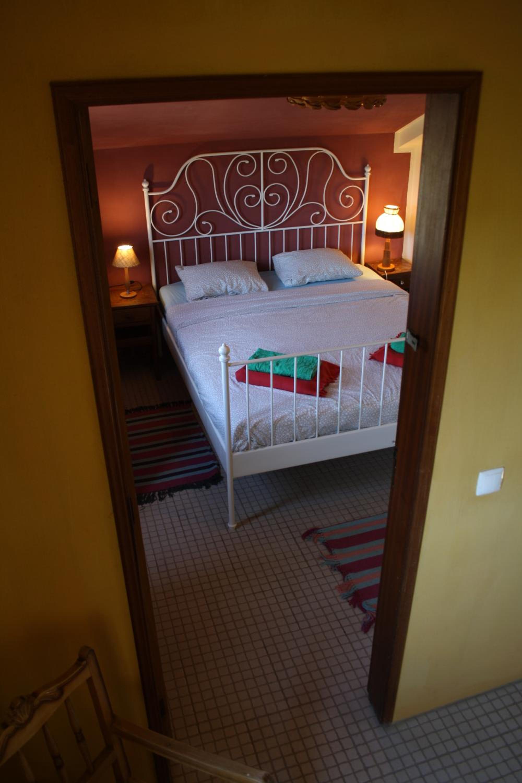 Double Room with Shared Bathroom photo 2