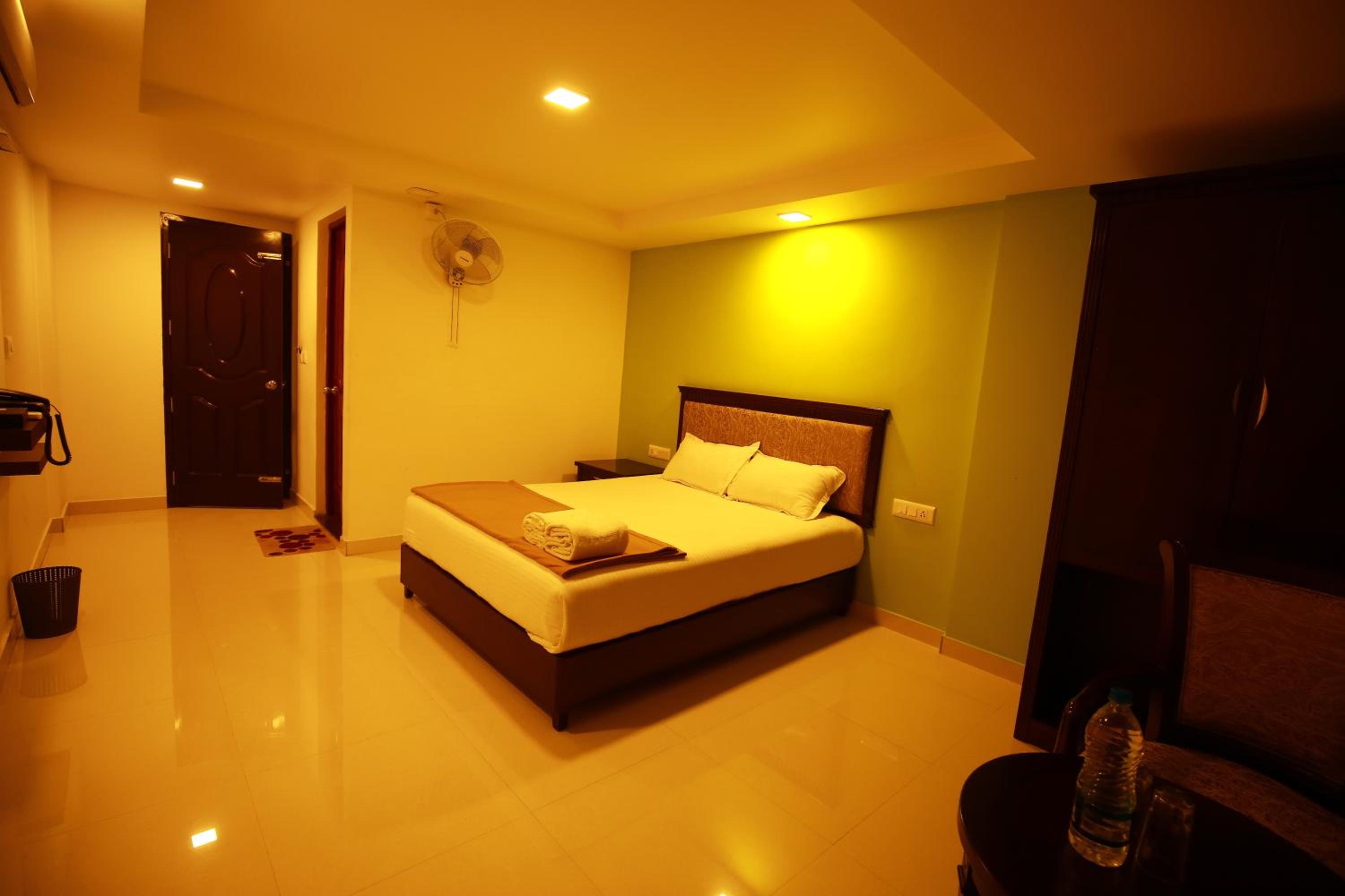Deluxe Double Or Twin Room photo 1